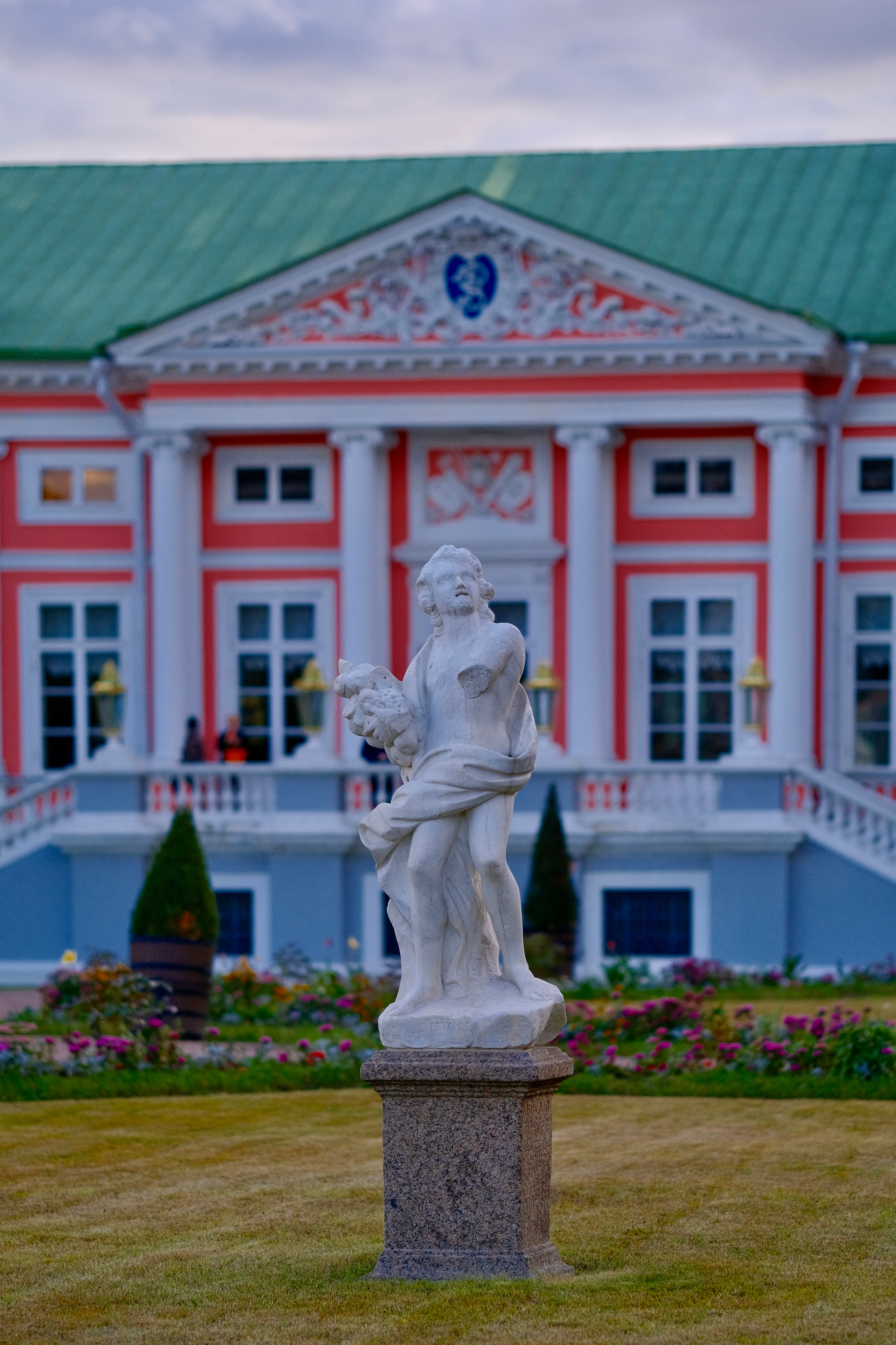 Музей-усадьба Кусково. Монохром. Авто и мотоспорт — фотограф Антон Медведев iCoguar