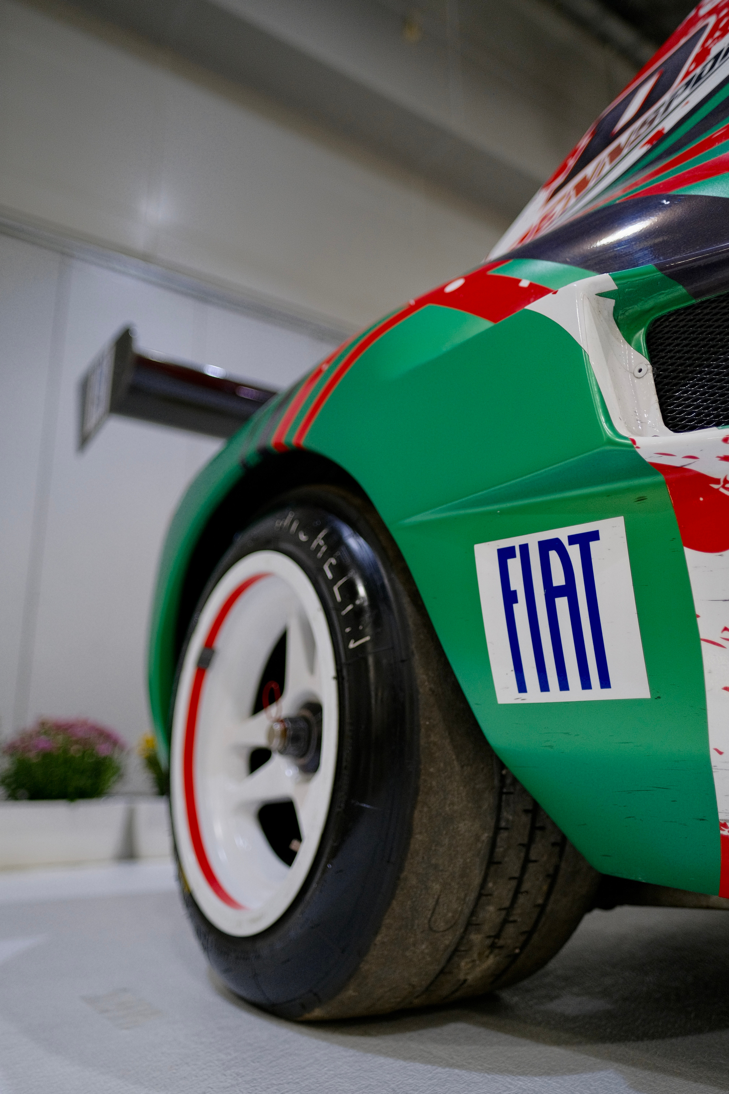 FIAT X1/9 Олдтаймер Галерея Крокус Москва 2022  iCoguar