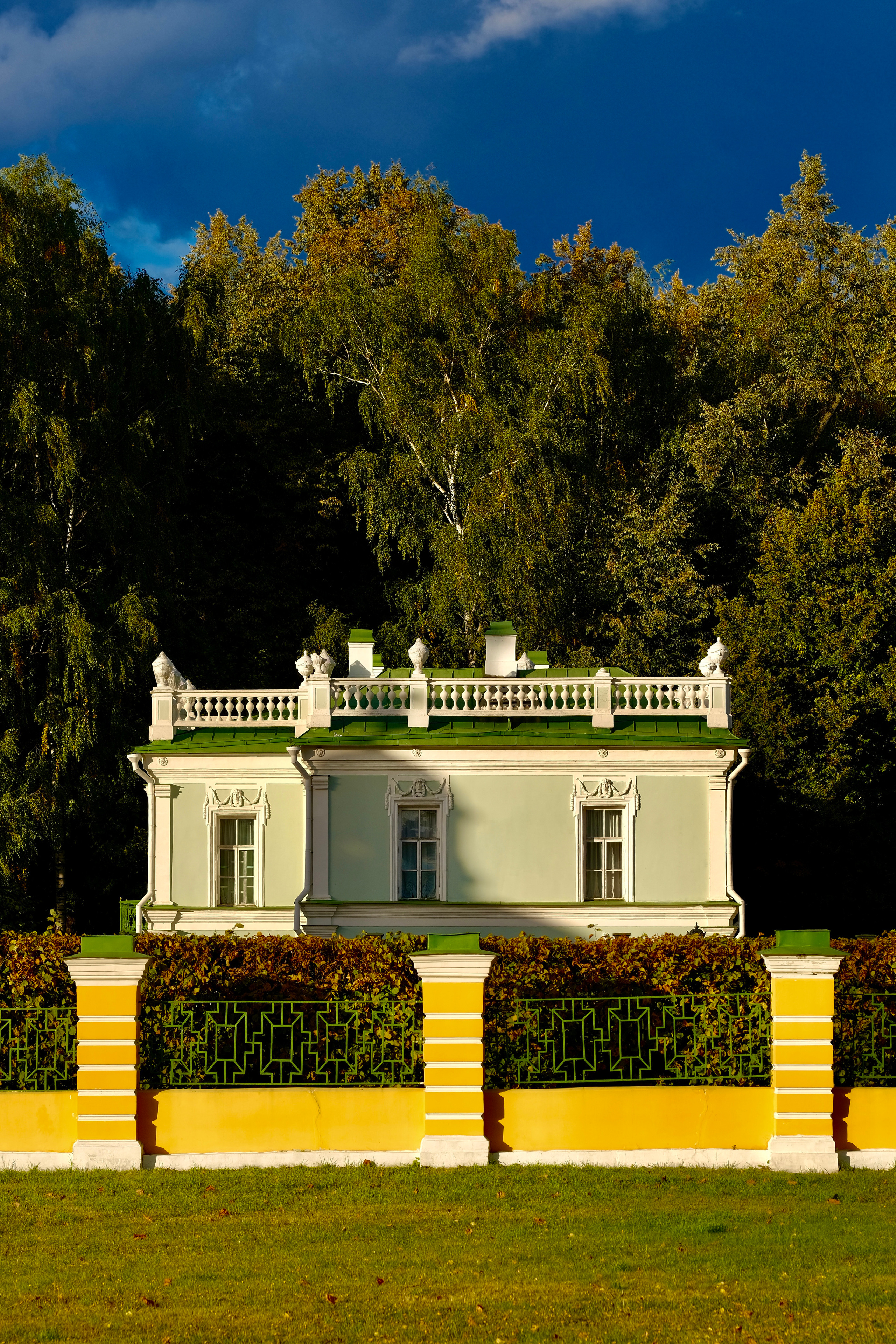 Музей-усадьба Кусково. Монохром. Авто и мотоспорт — фотограф Антон Медведев iCoguar