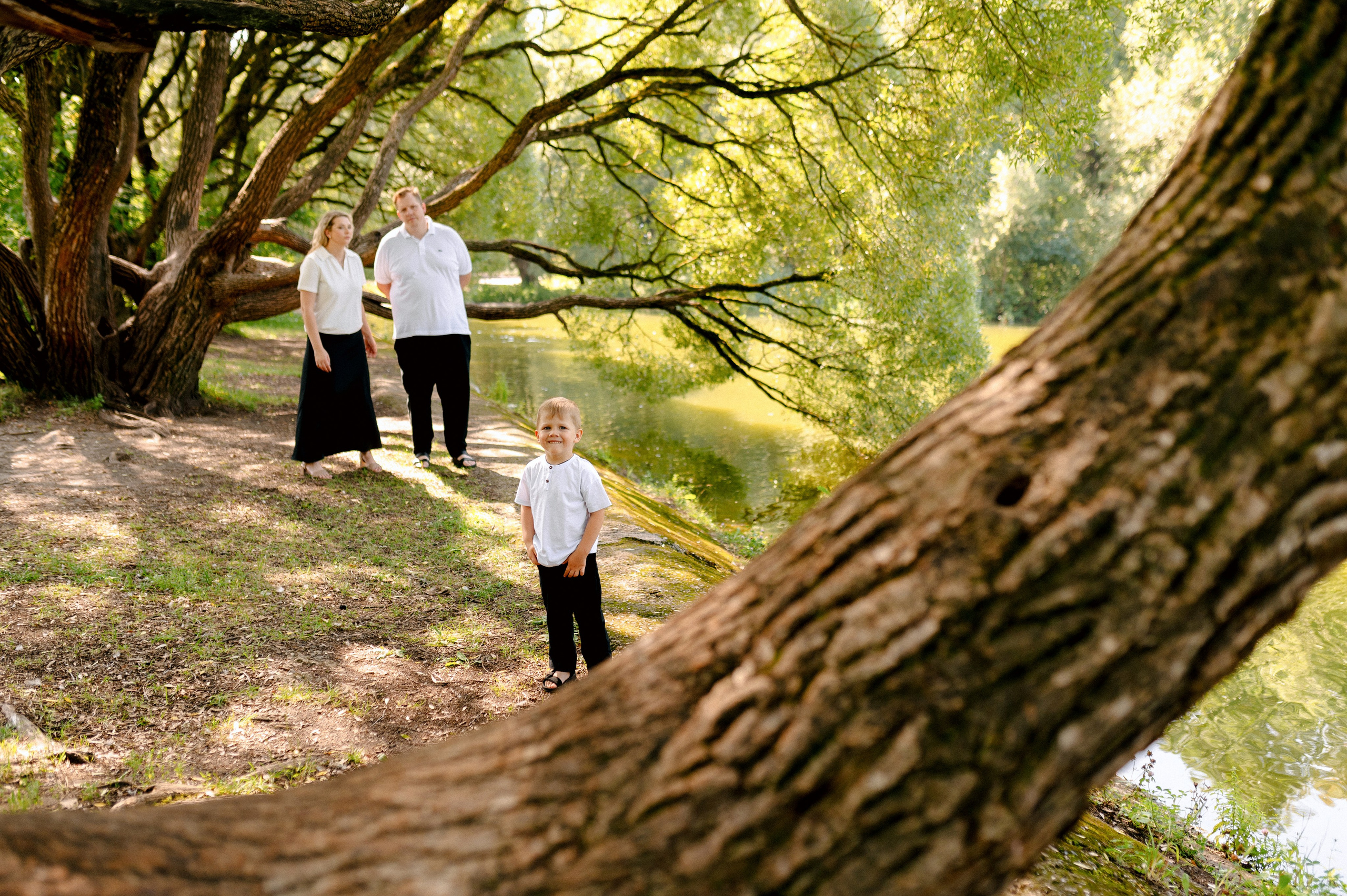 НА ДЕРЕВО ЗАЛЕЗУ. Шашкова Вероника / Свадебный и семейный фотограф Москва и Ярославль