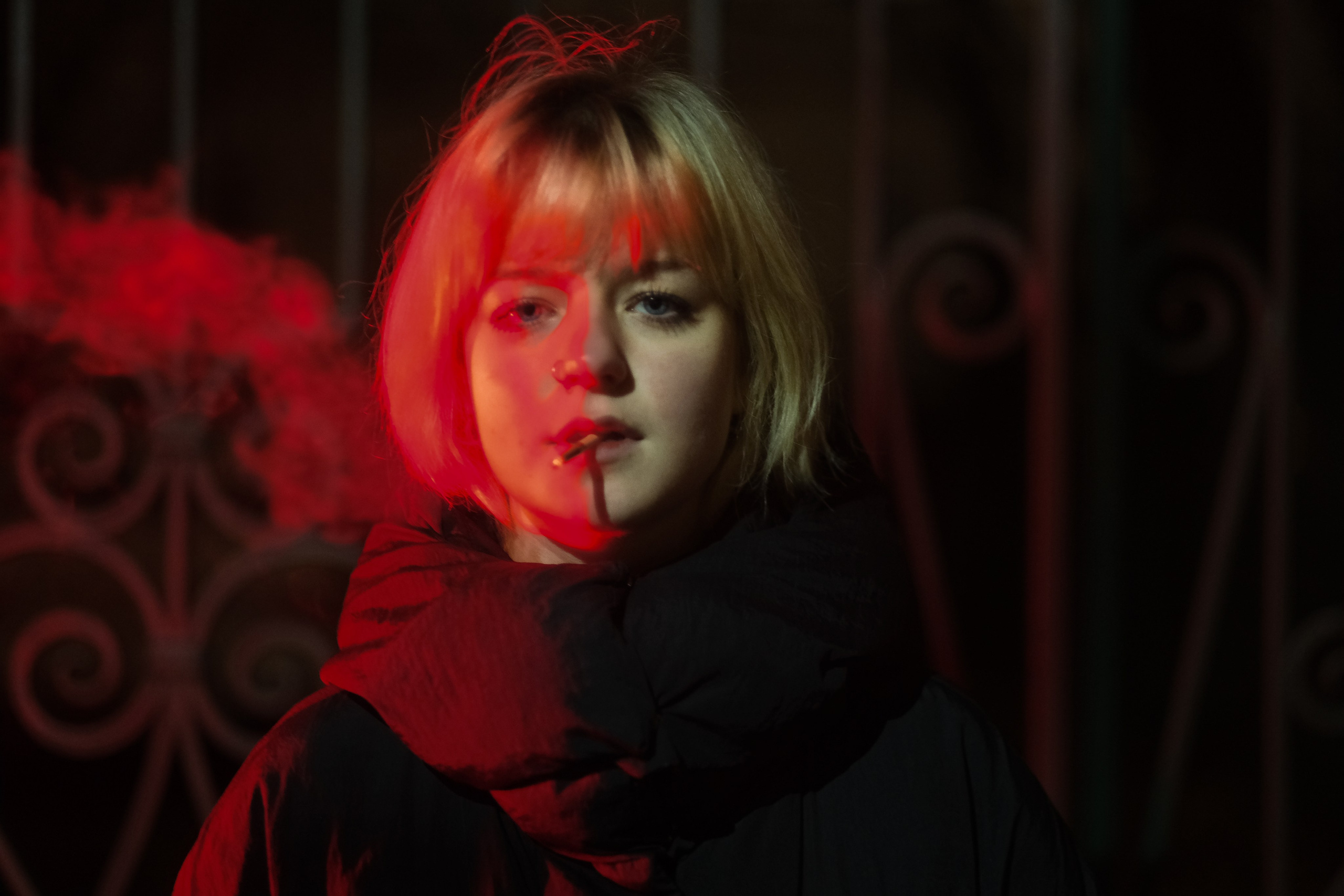 Кристина в дыму. Креативный фотограф в Москве Арапова Виталия