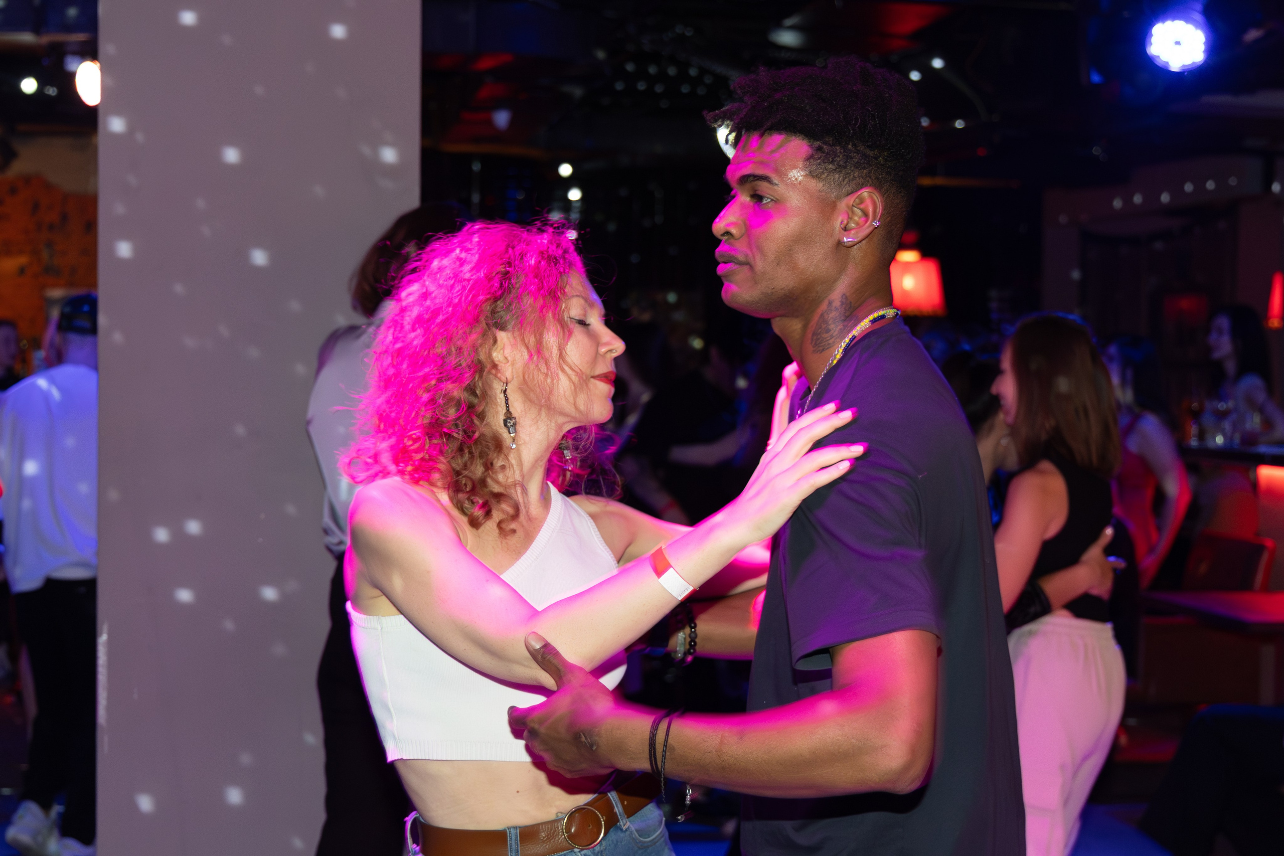 Клуб. Photomantis