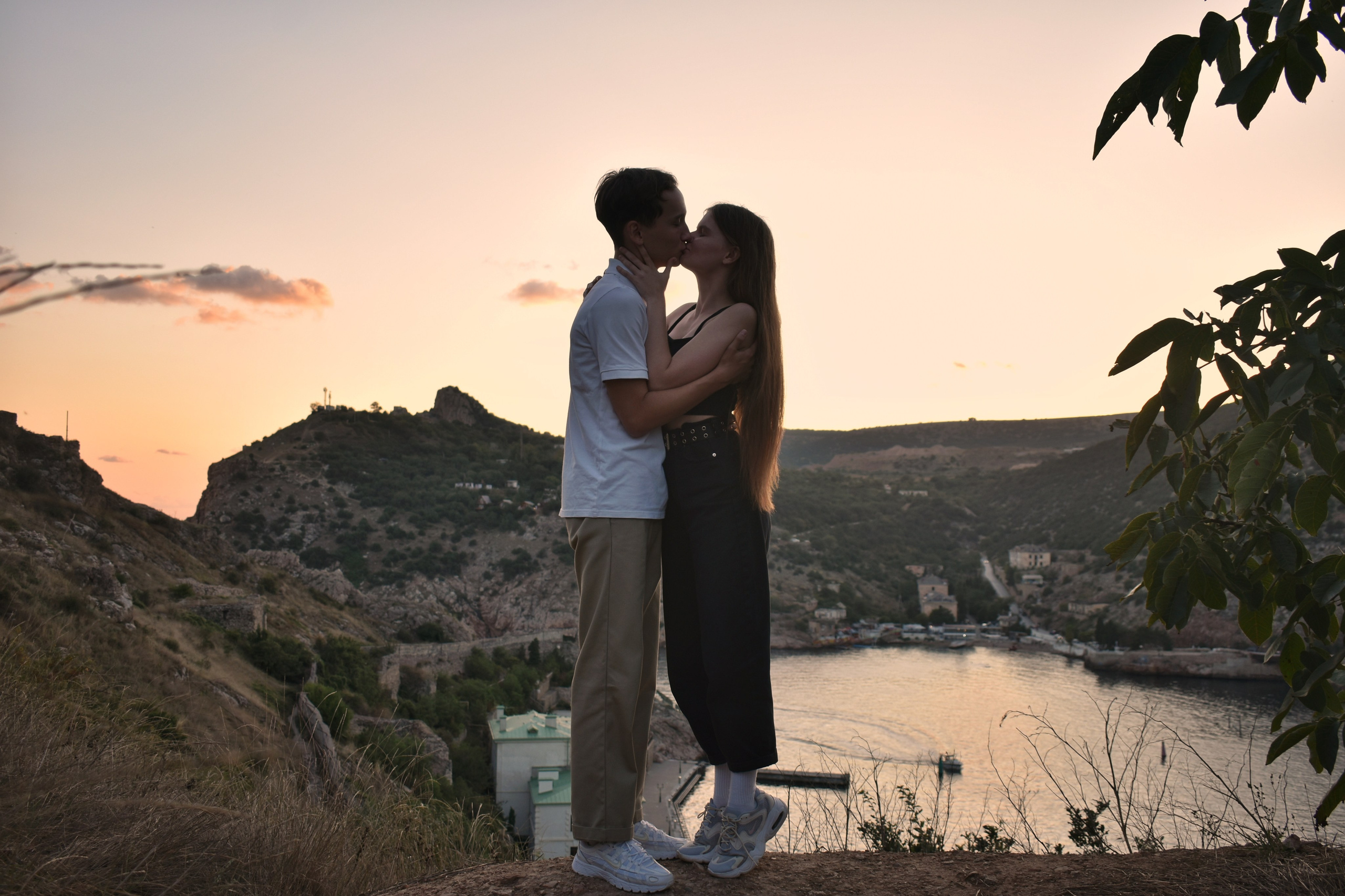 Евгений и Ксения. Фотограф-ретушер в Крыму Юля Лобурец