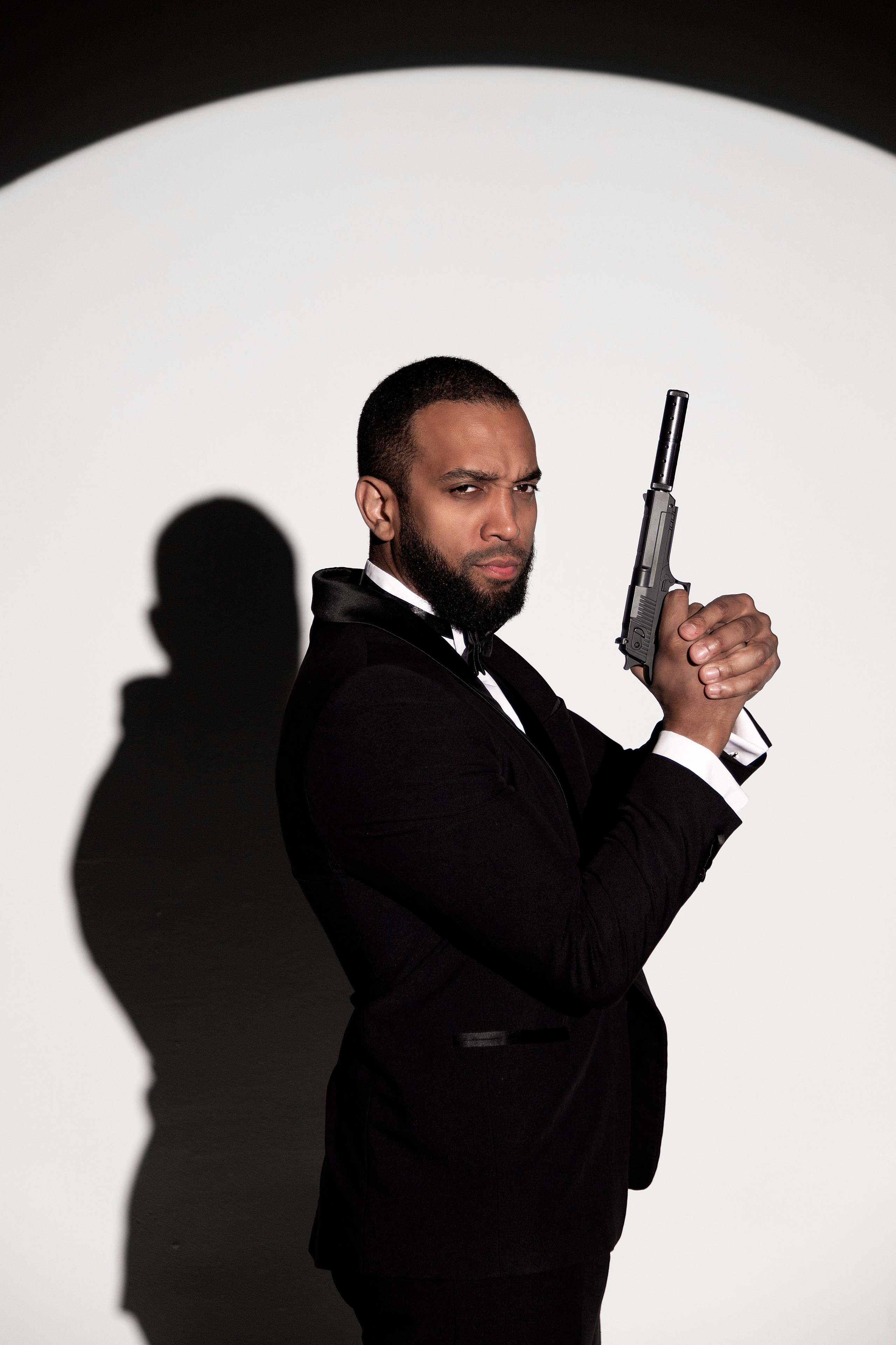 Джеймс Бонд. Настасья Перова Фотограф