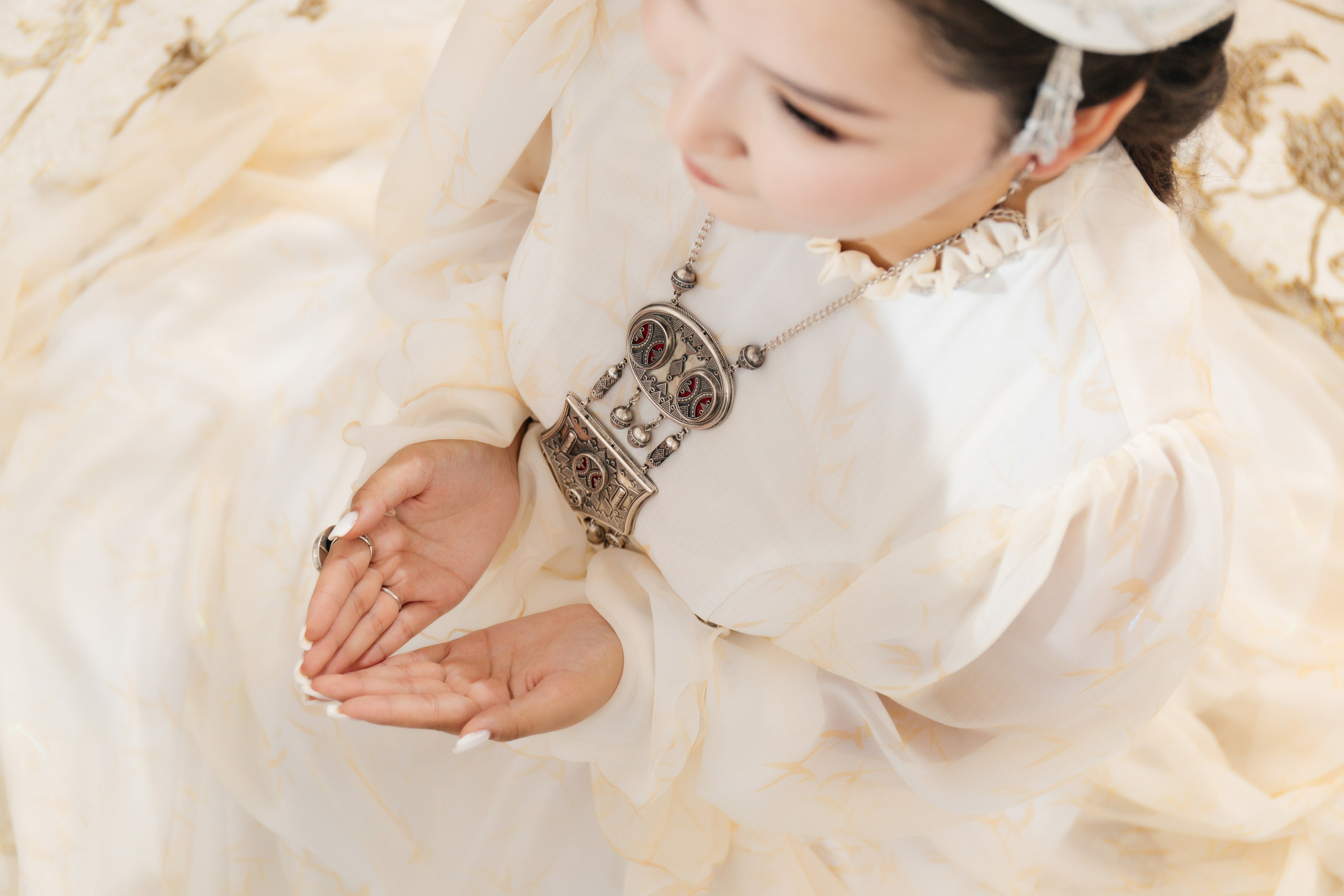 Aynur — syrğa salu. Wedding and Love story Photographer