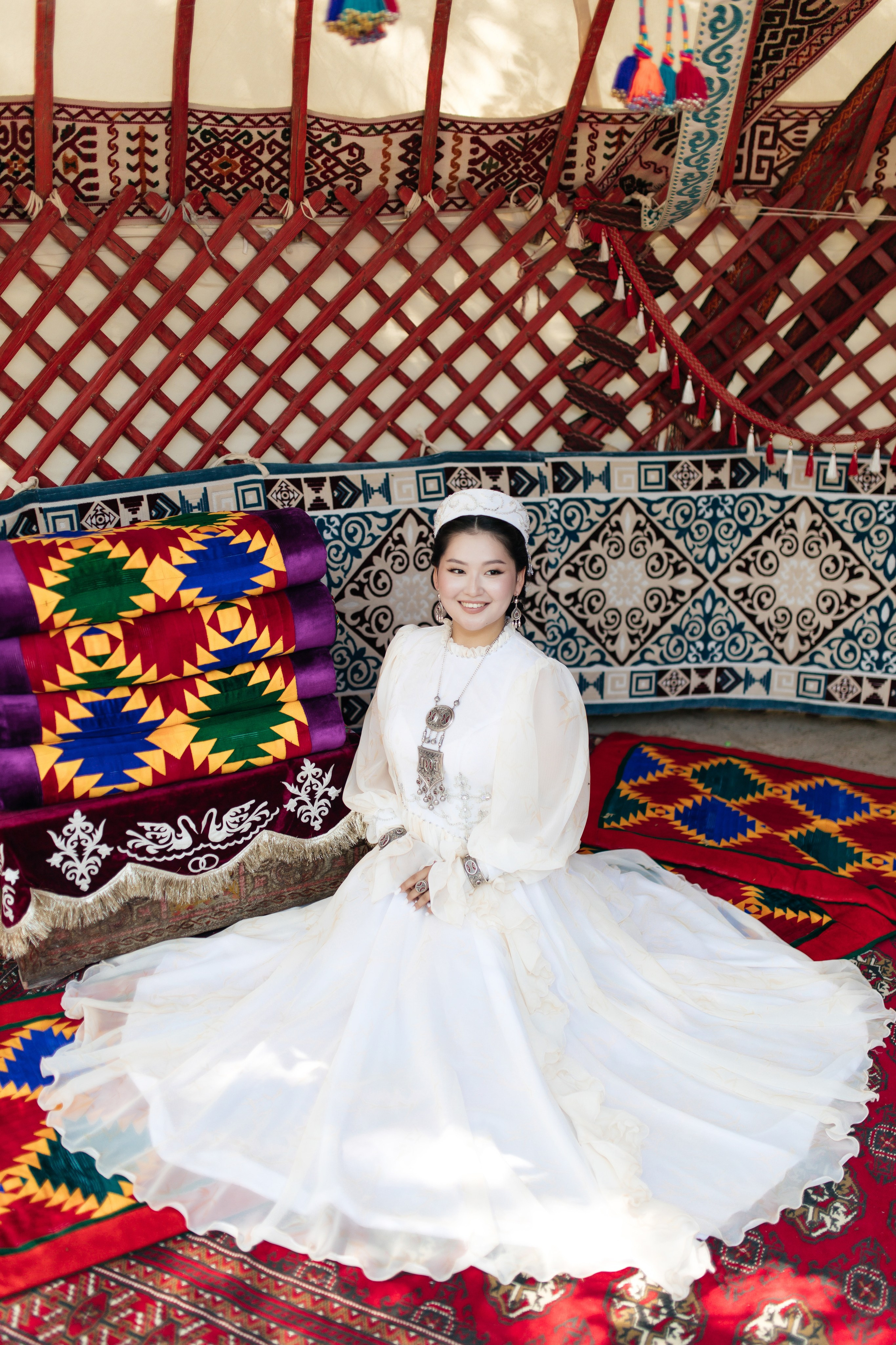 Aynur — syrğa salu. Wedding and Love story Photographer