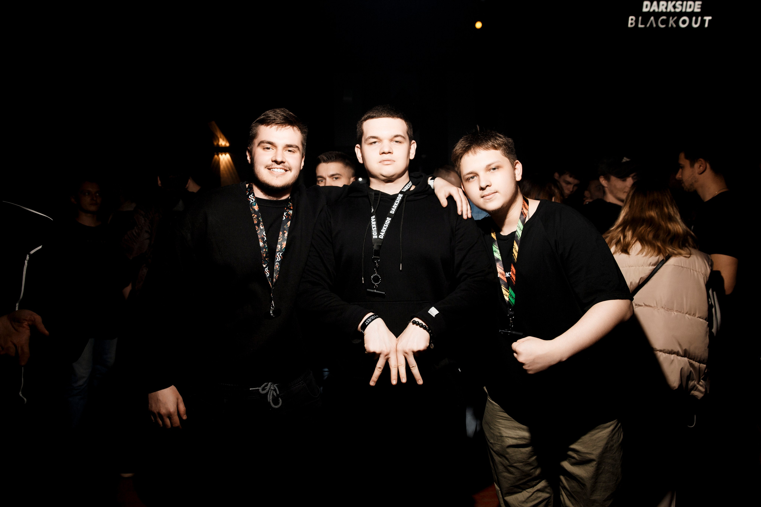 Darkside BlackOut. Свадебный и репортажный фотограф в Ярославле Евгений Шовдин