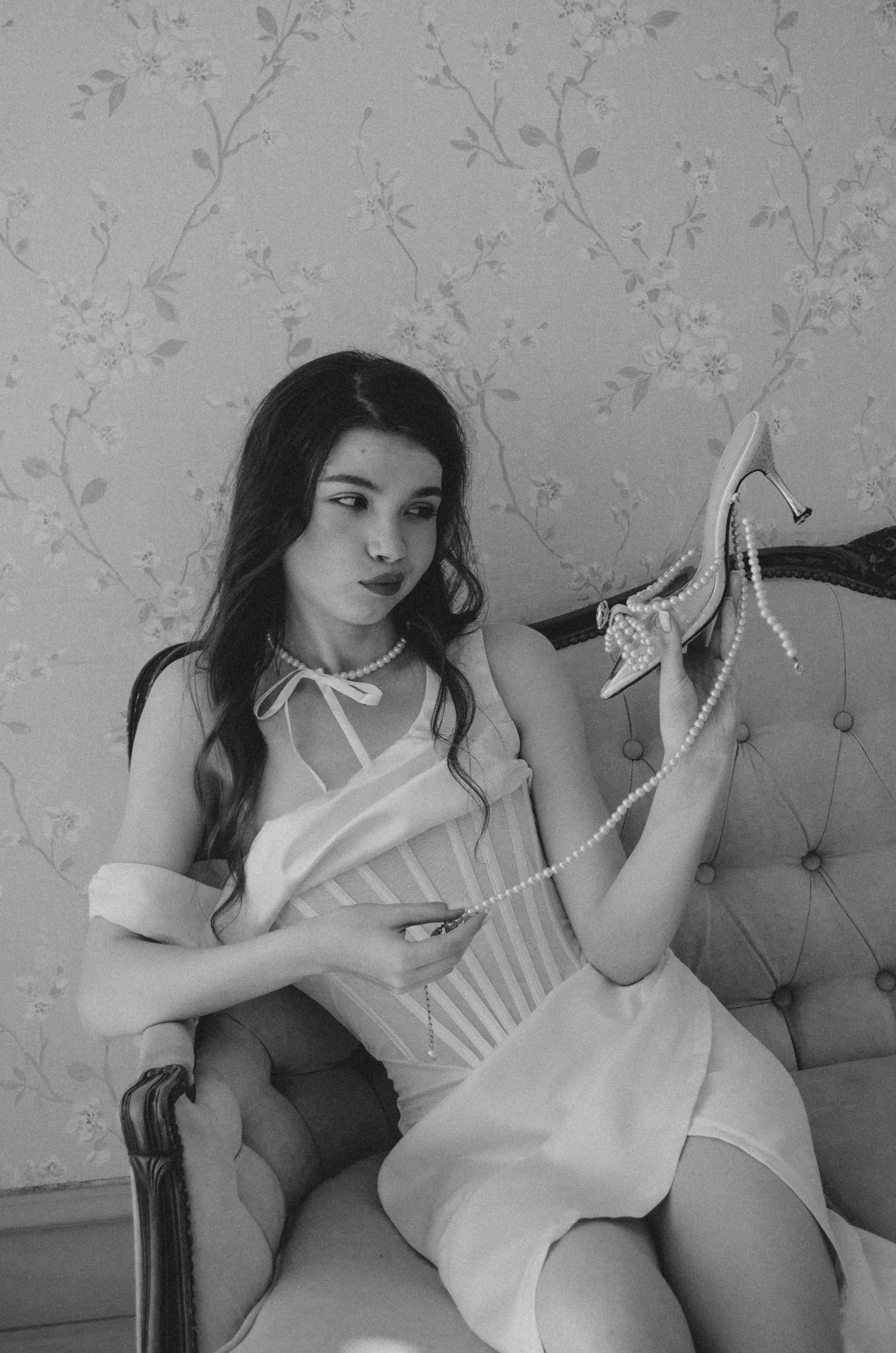 Фотосессия в стиле old money vintage. Денисова Аля — фотограф для парных съемок и индивидуальных историй в Барнауле