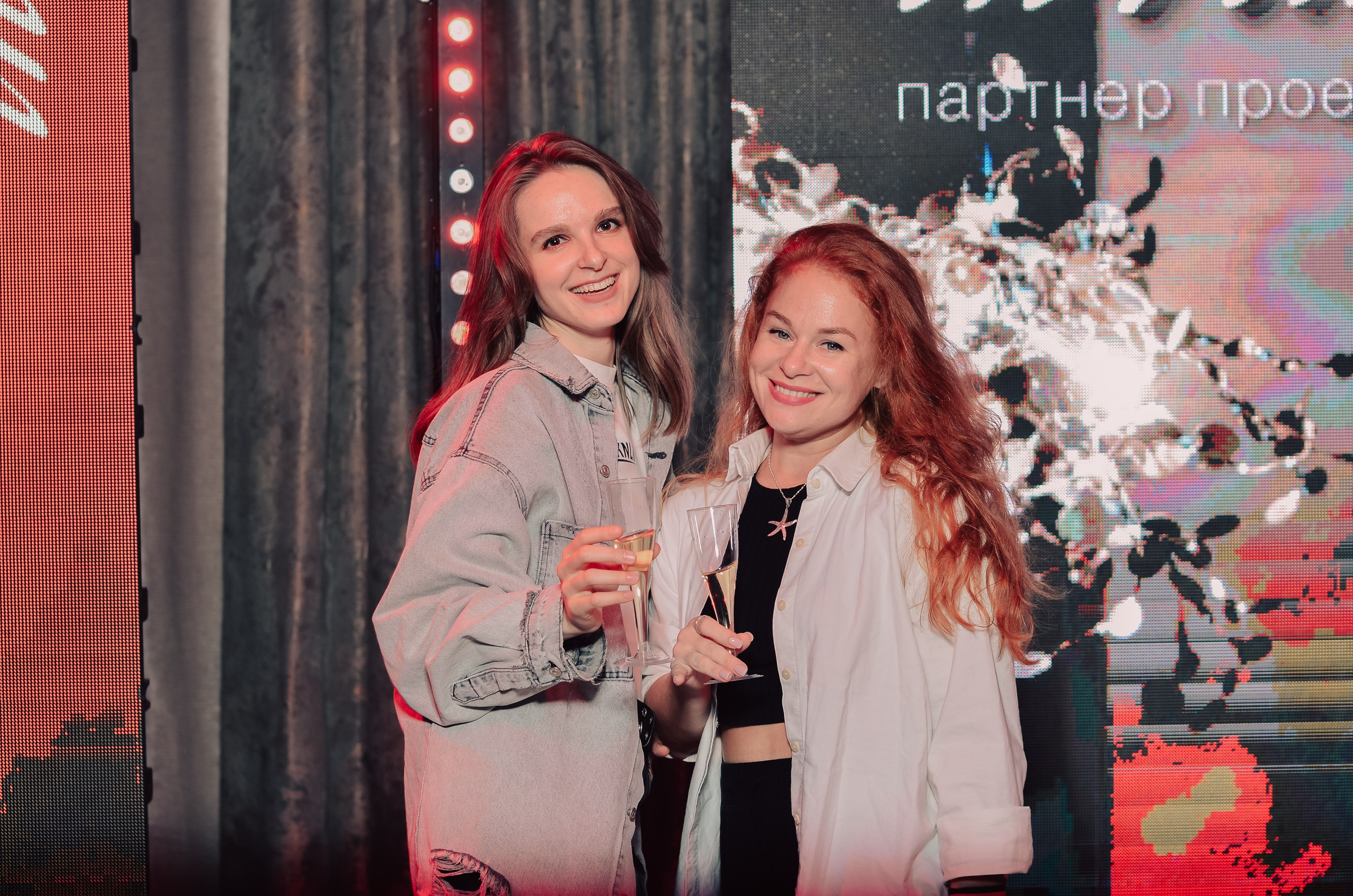 Фоторепортаж танцевального мероприятия. Денисова Аля — фотограф для парных съемок и индивидуальных историй в Барнауле