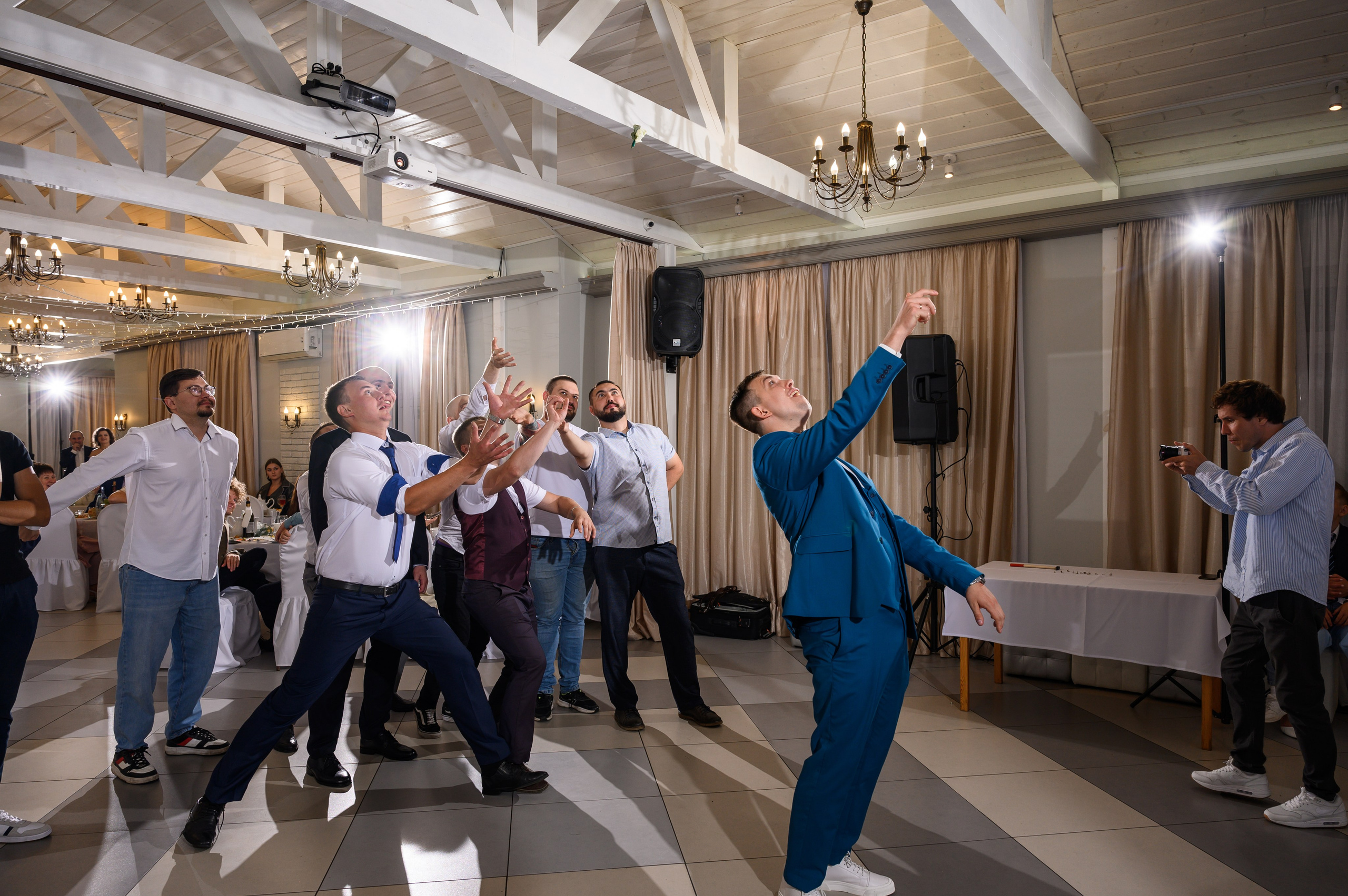 Свадебный фотограф Москва Бережки холл. Свадебный фотограф Москва Юрий Кульман
