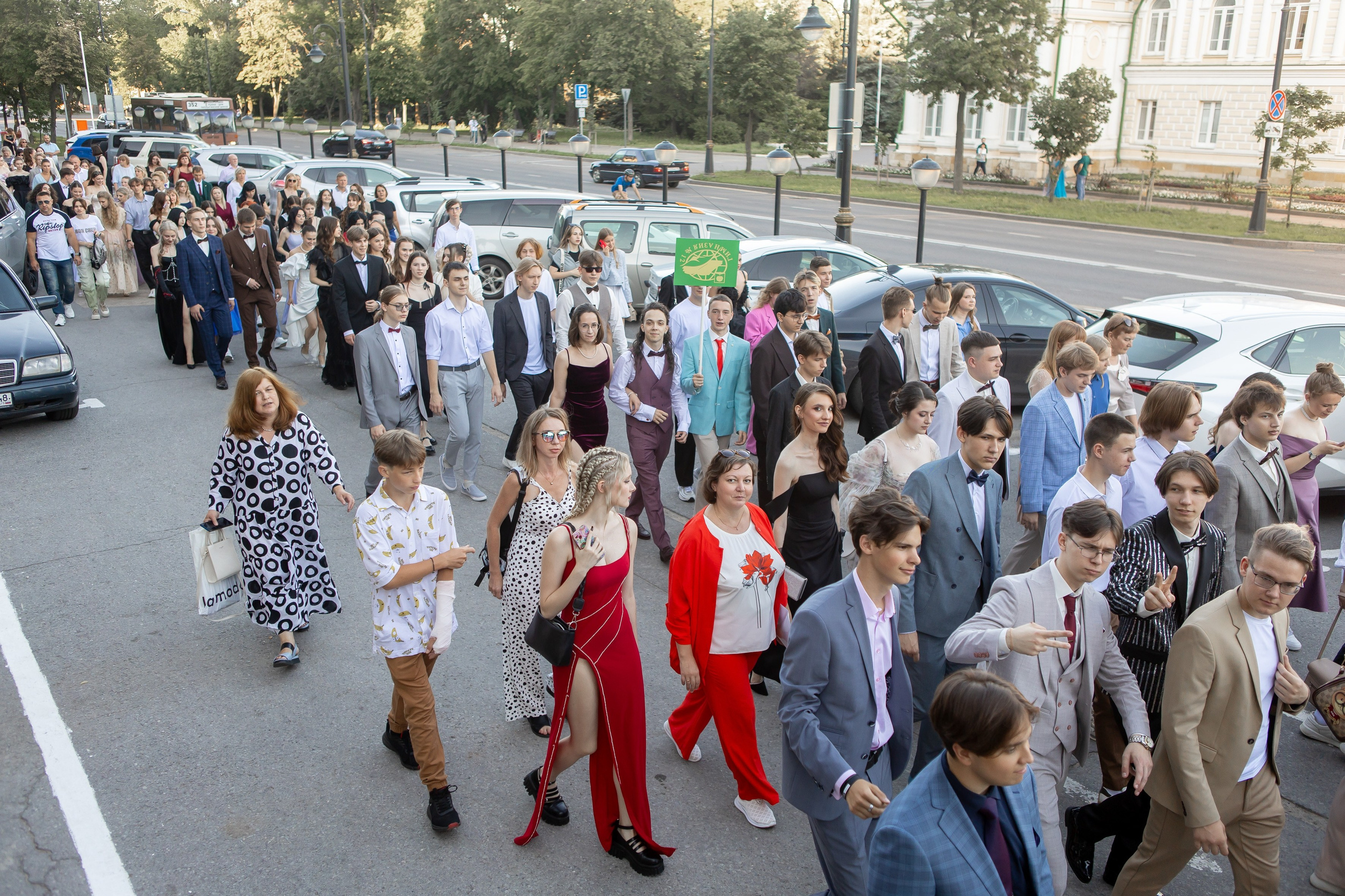 Выпускной Гимназия 12 2024 г. Свадебный и портретный Фотограф в Липецке Дмитрий Котюков