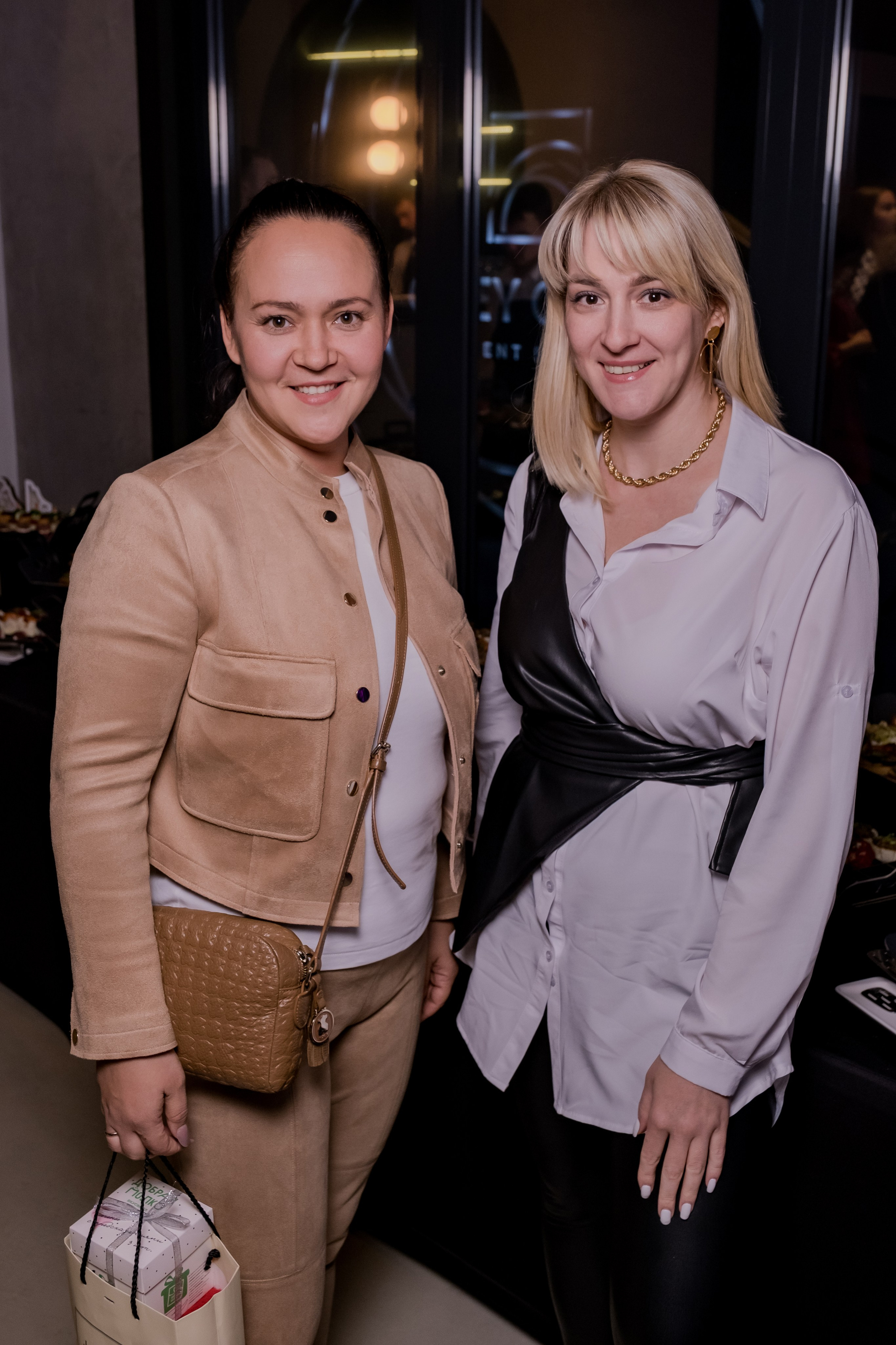 Выпускной онлайн-школы Шушанны Исраелян совместно с Анной Горбуновой. Репортажный фотограф Анастасия Ащепкова