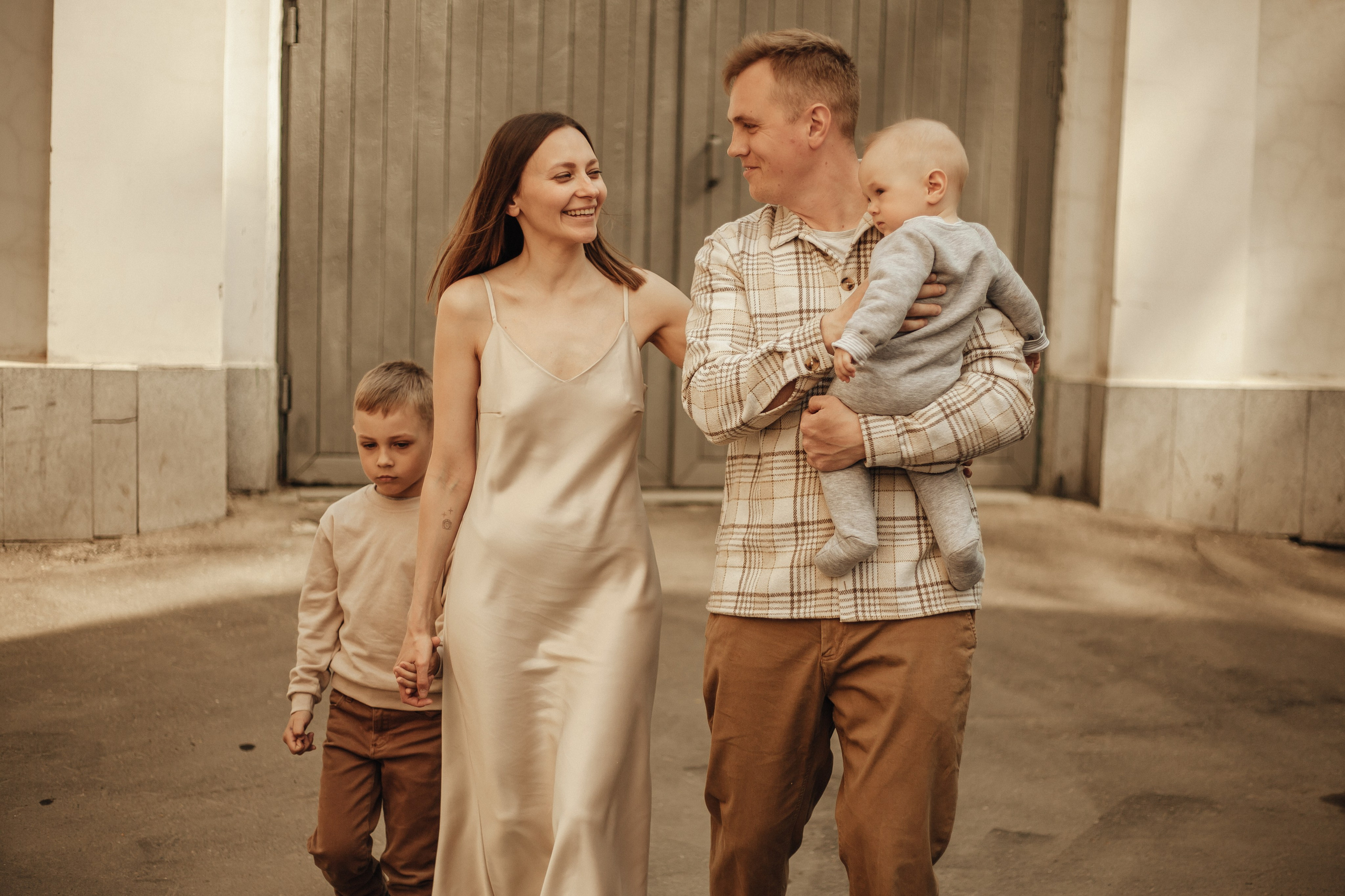 Екатерина с семьёй. Семейный фотограф в Москве и Московской области Лазутина Валентина