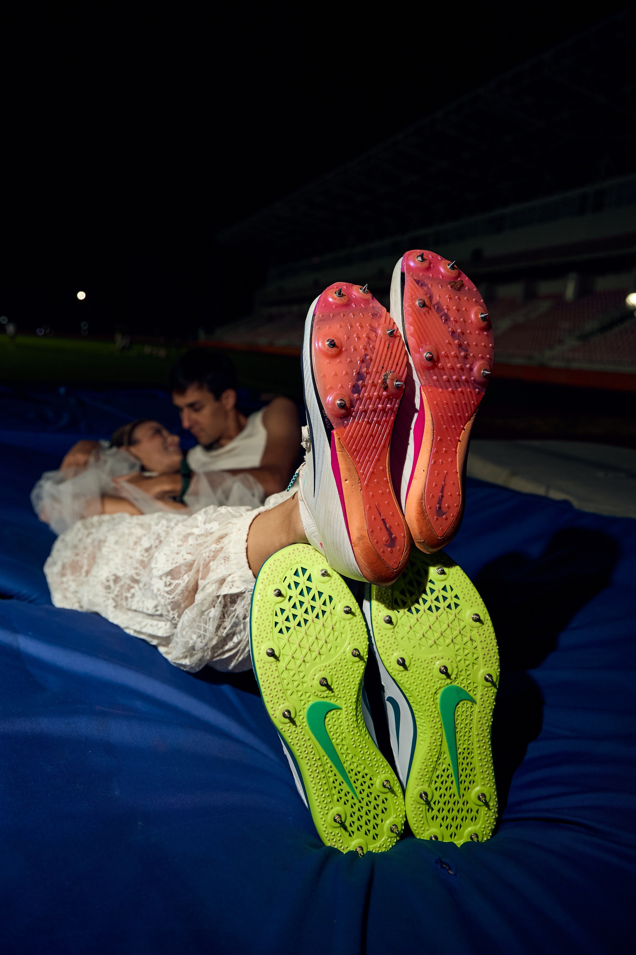 Love-story на стадионе. Свадебный фотограф в Армавире Николай Манвелов