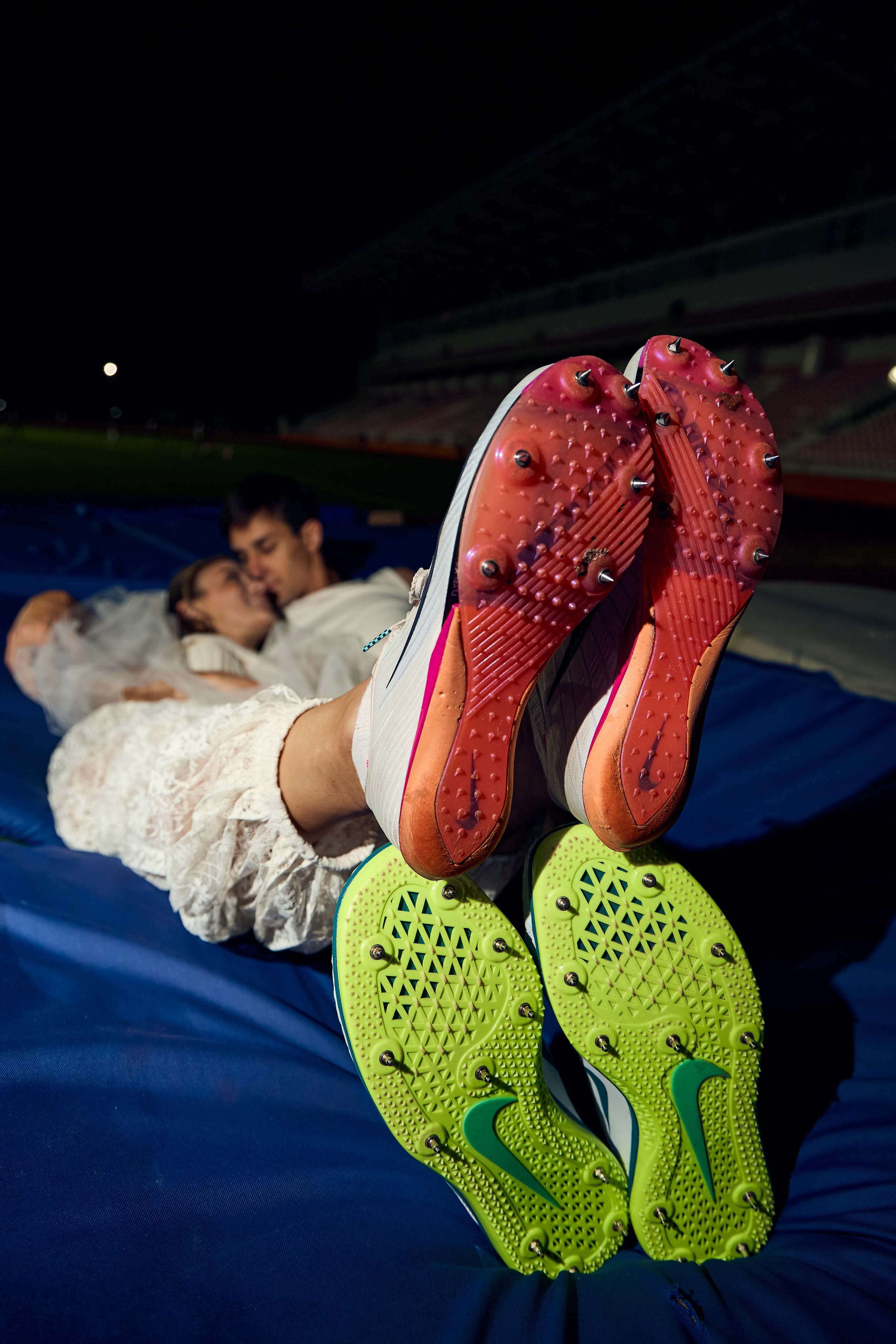 Love-story на стадионе. Свадебный фотограф в Армавире Николай Манвелов