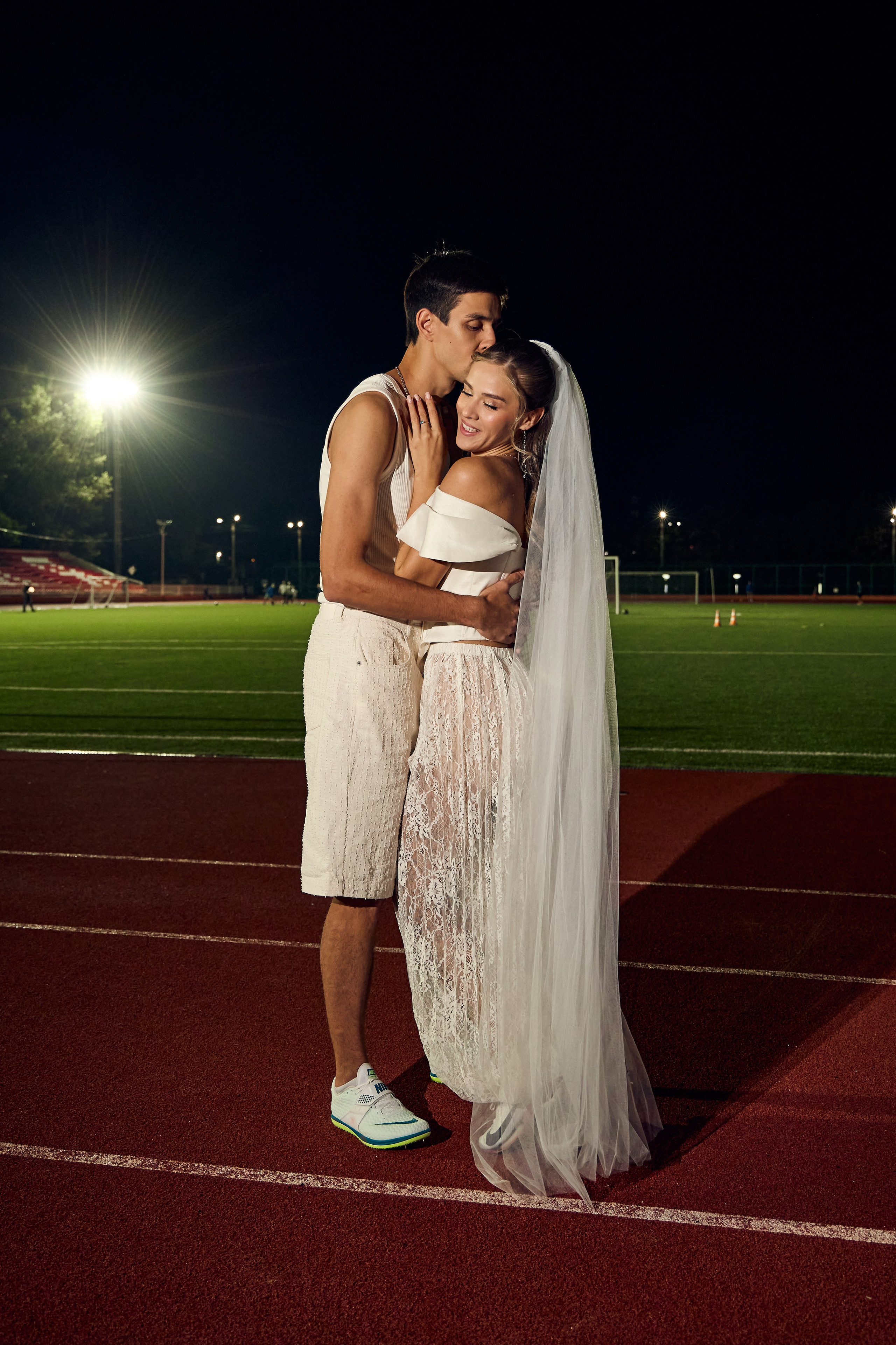 Love-story на стадионе. Свадебный фотограф в Армавире Николай Манвелов