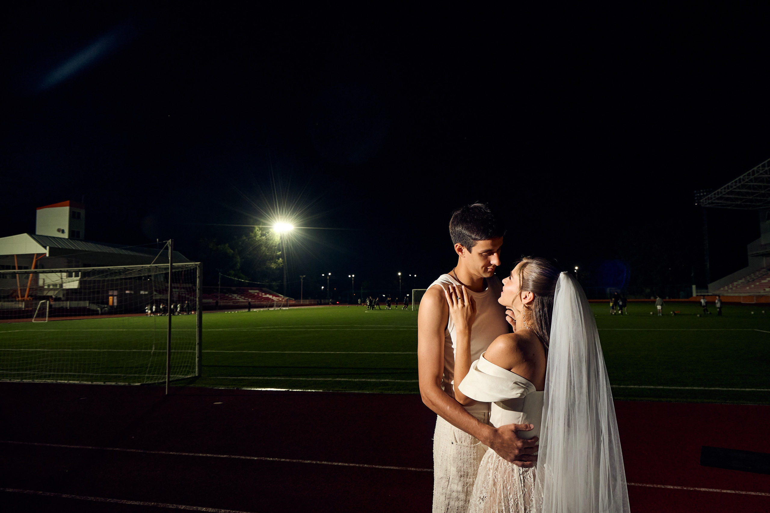 Love-story на стадионе. Свадебный фотограф в Армавире Николай Манвелов