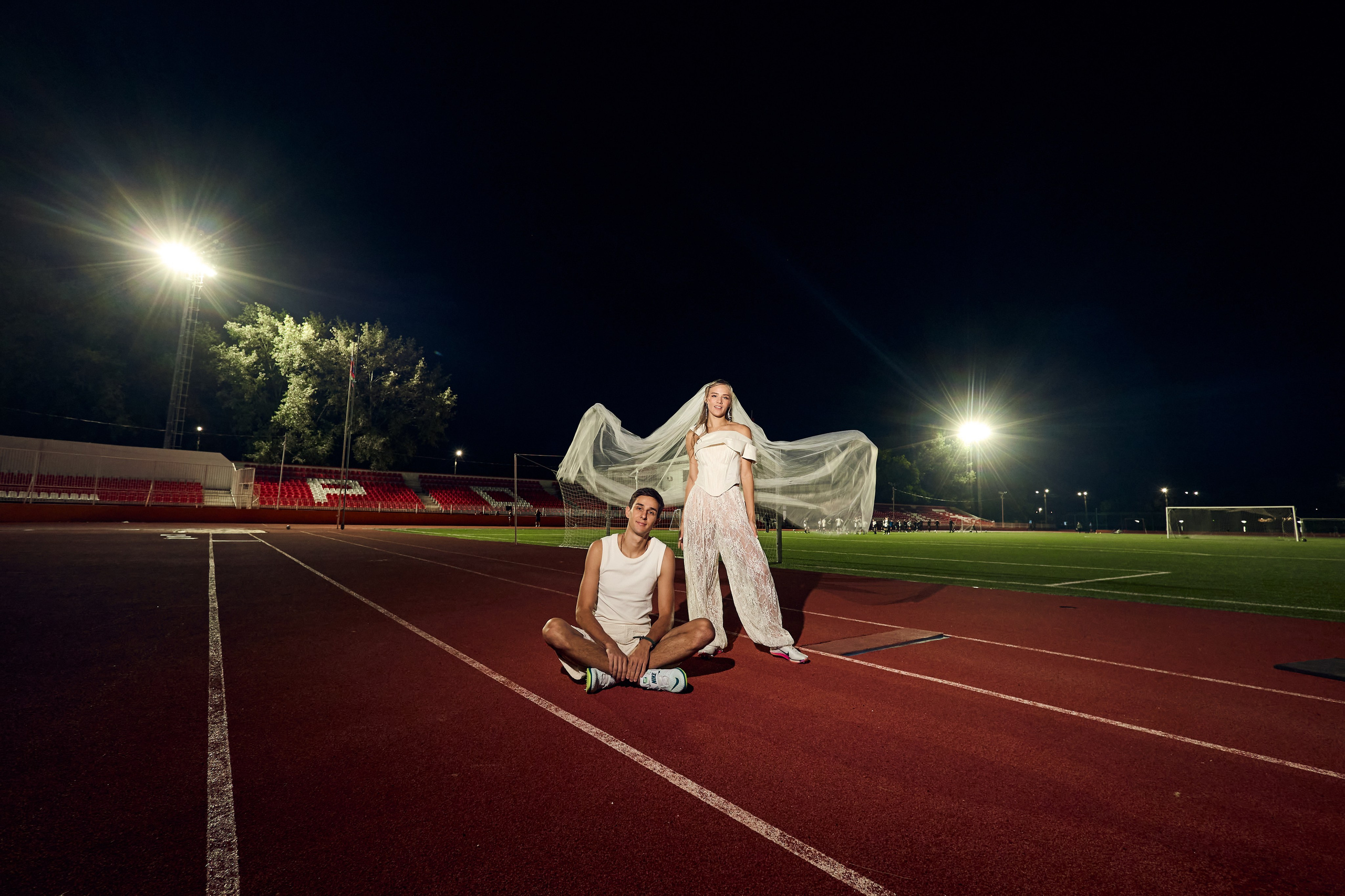 Love-story на стадионе. Свадебный фотограф в Армавире Николай Манвелов