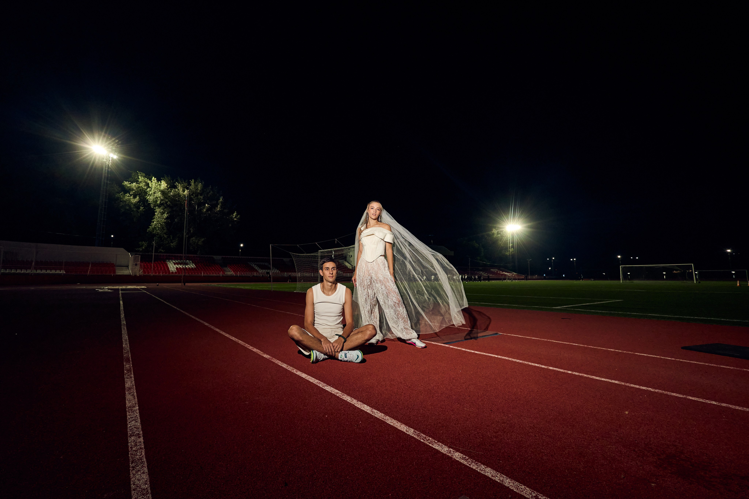 Love-story на стадионе. Свадебный фотограф в Армавире Николай Манвелов