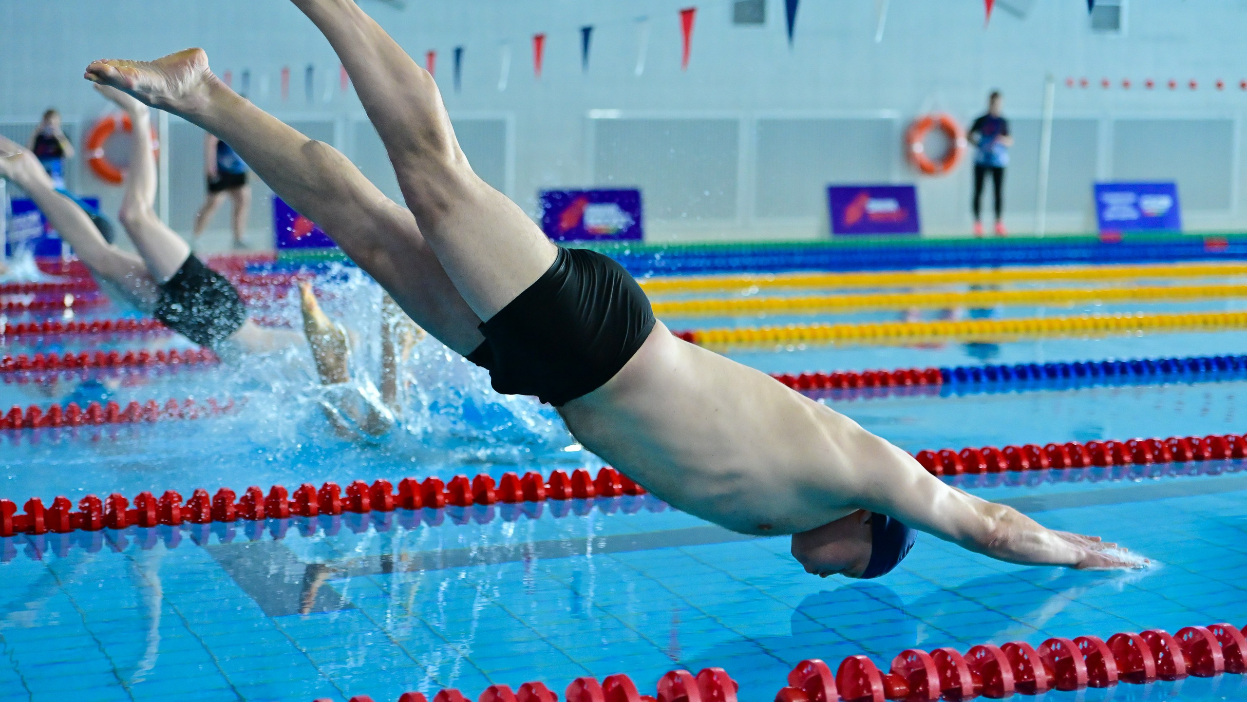 Swim rocket Бассейн ЗИЛ Москва 15.04.2026. Фотограф Михаил Гуменный