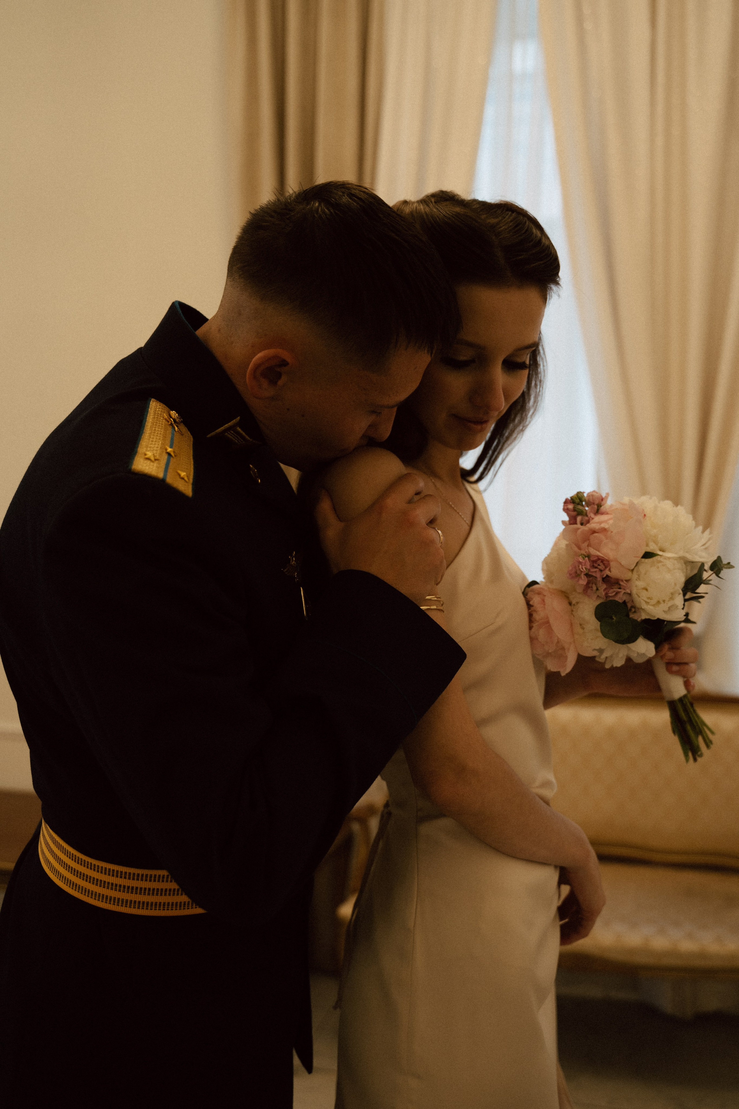 Свадебная фотосъемка в Пскове. Свадебный и семейный фотограф в Пскове и Острове Света Суворова