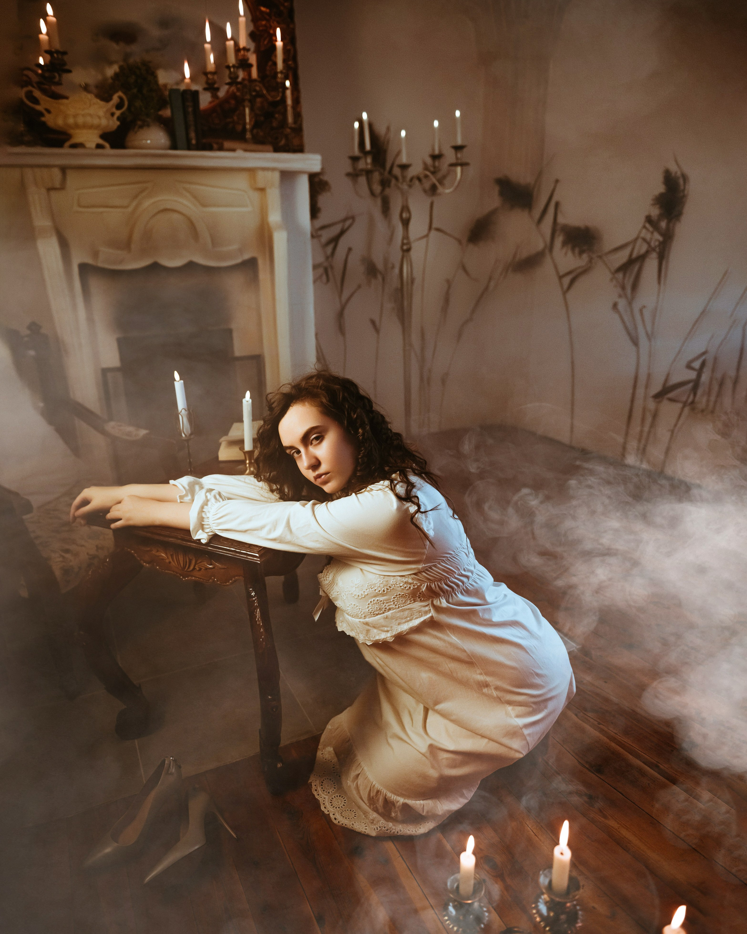 Ретро фотосессия в белом платье в фотостудии LEPOTA в г. Кемерово