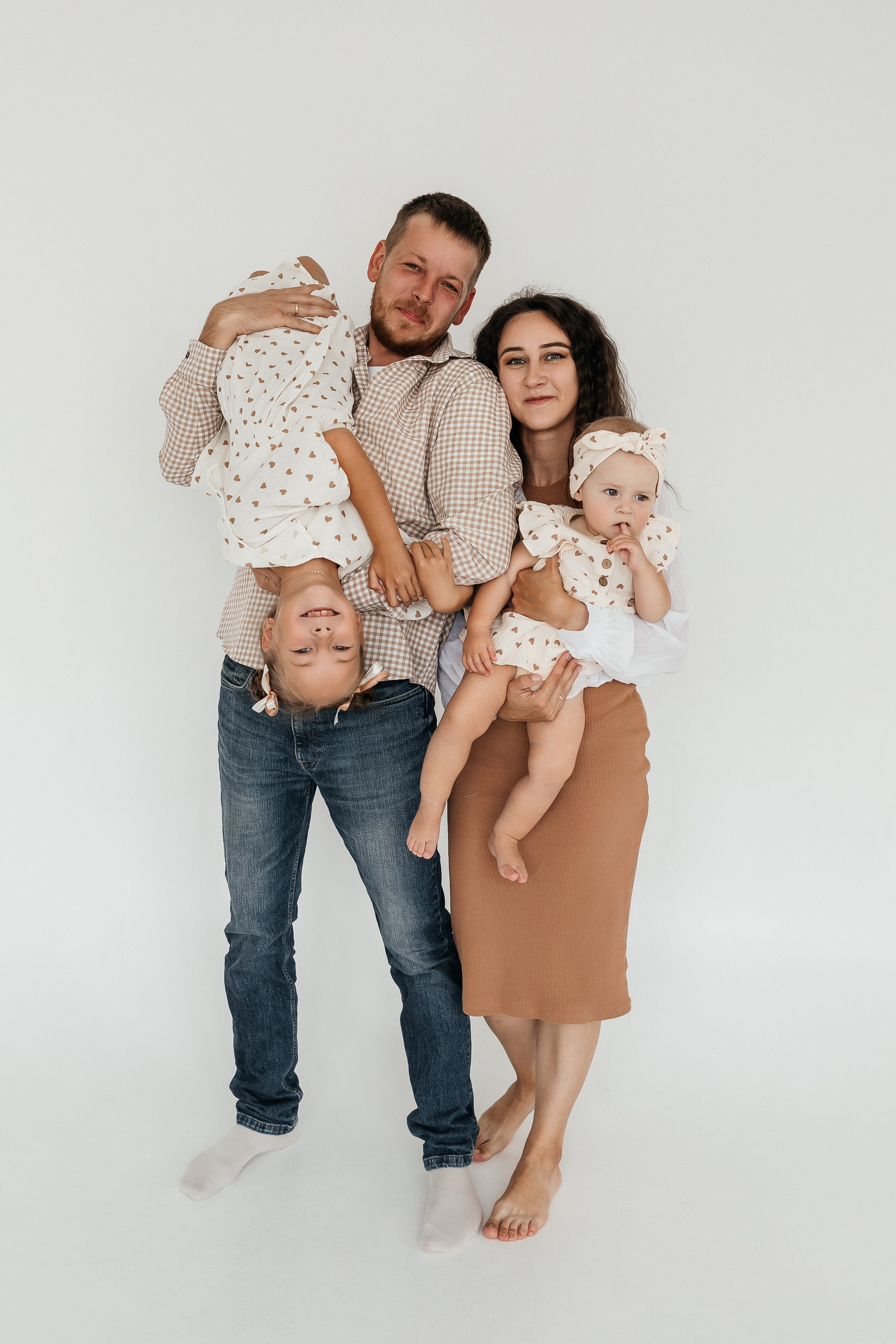 Артём/Лена/Арина/Маша. Свадебный и семейный фотограф в Екатеринбурге