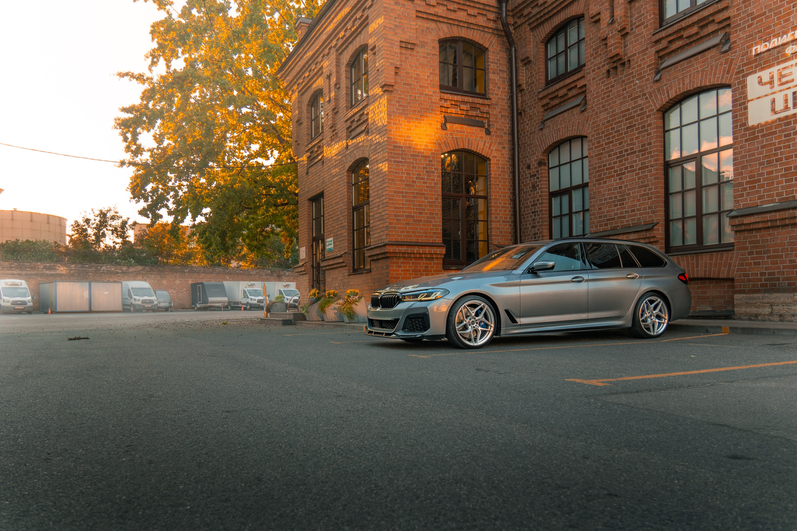 BMW 5 Series Touring. Автомобильный фотограф Алексей Хезеков