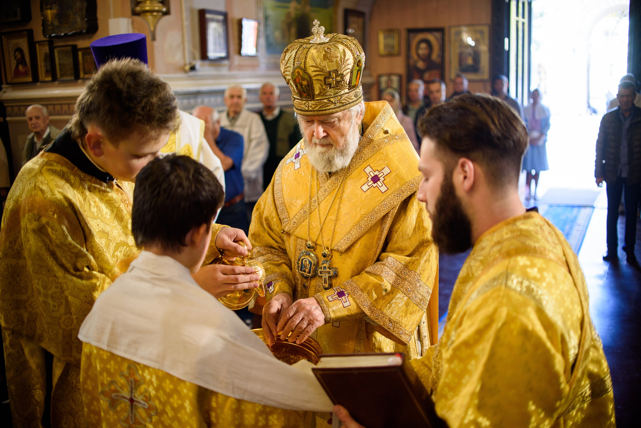 Воскресная литургия 29.10.2023. Семейный и свадебный фотограф в Феодосии и Коктебеле