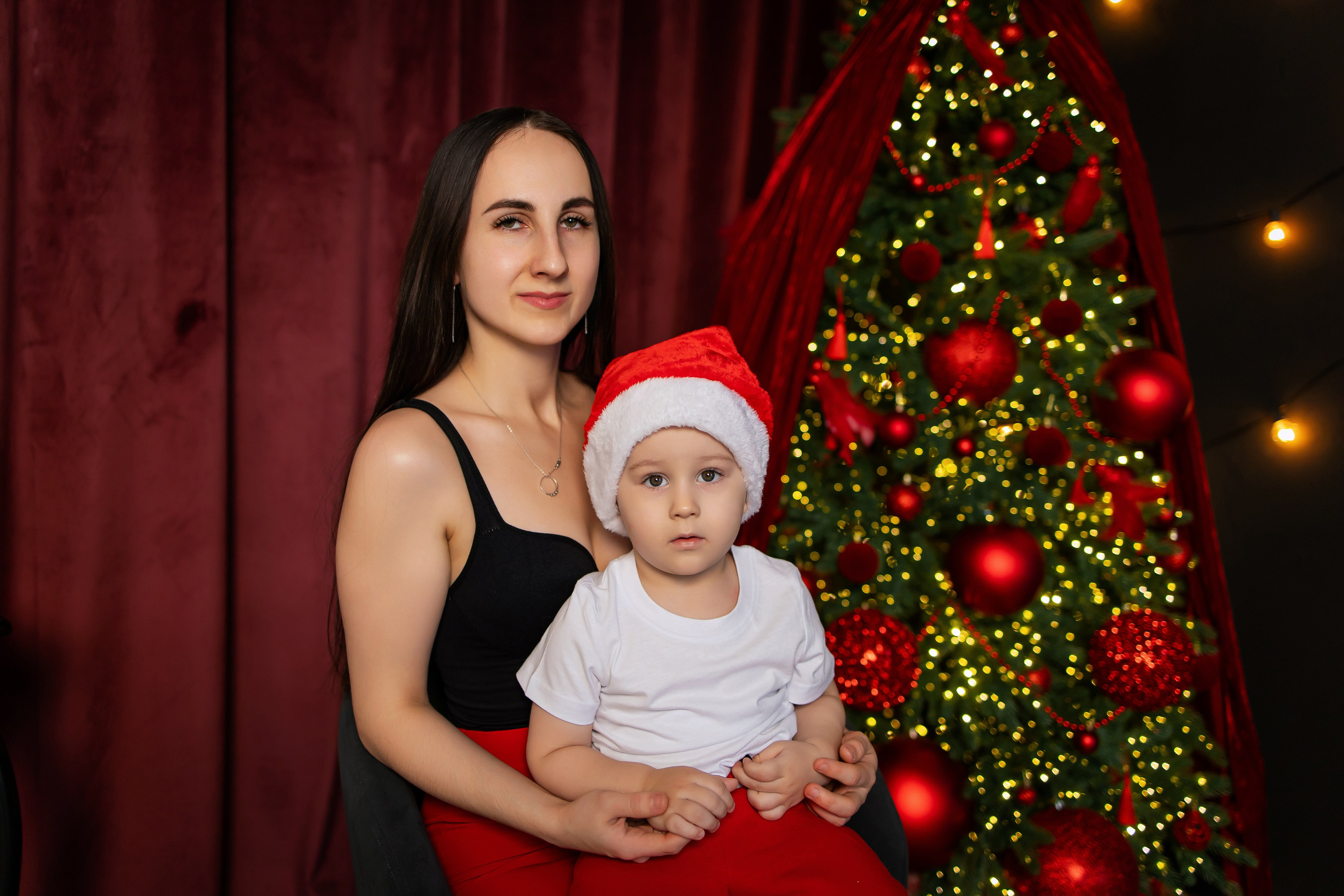 Ваши фотографии. Интерьерная фотостудия Background в Омске