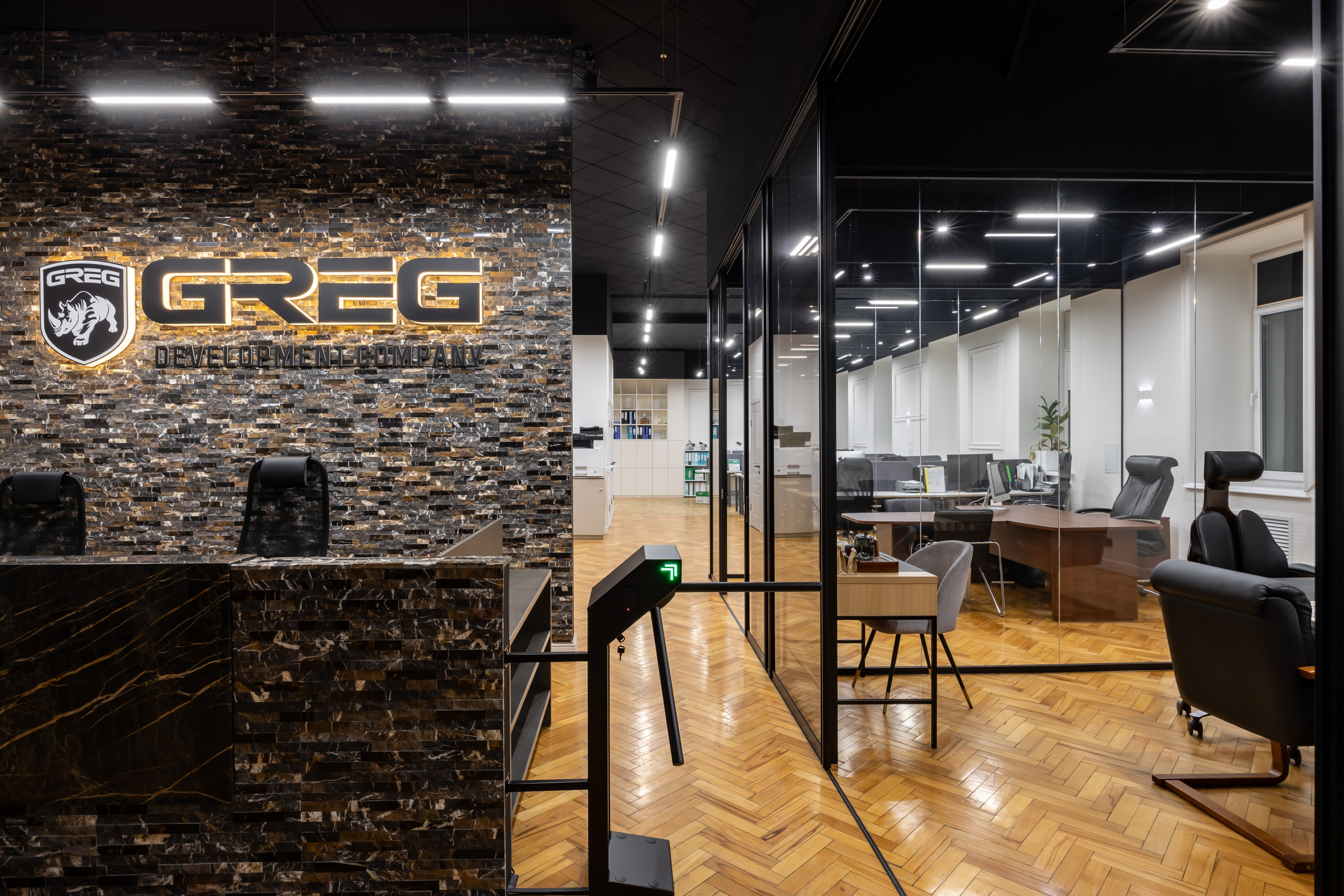 Съемка офиса девелоперской компании. Интерьерный, предметный и контент фотограф в Иркутске Наталья Карпова