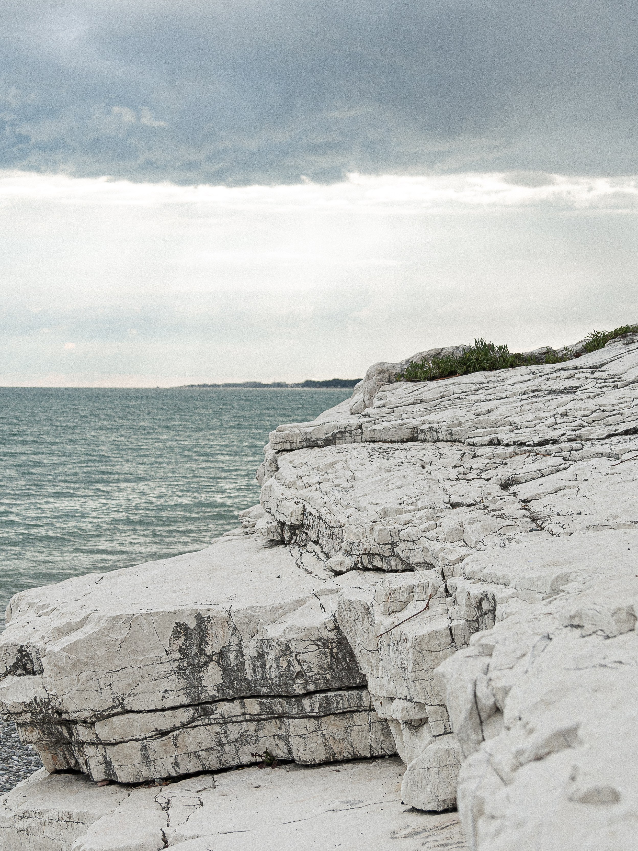 Белые скалы. Фото для маркетплейсов в самых сочных локациях города Сочи