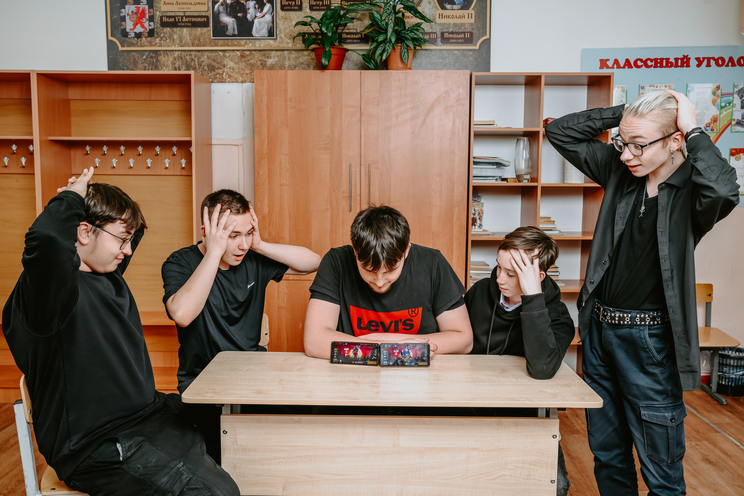 Старшая школа. Фото. Современные выпускные альбомы. Воткинск