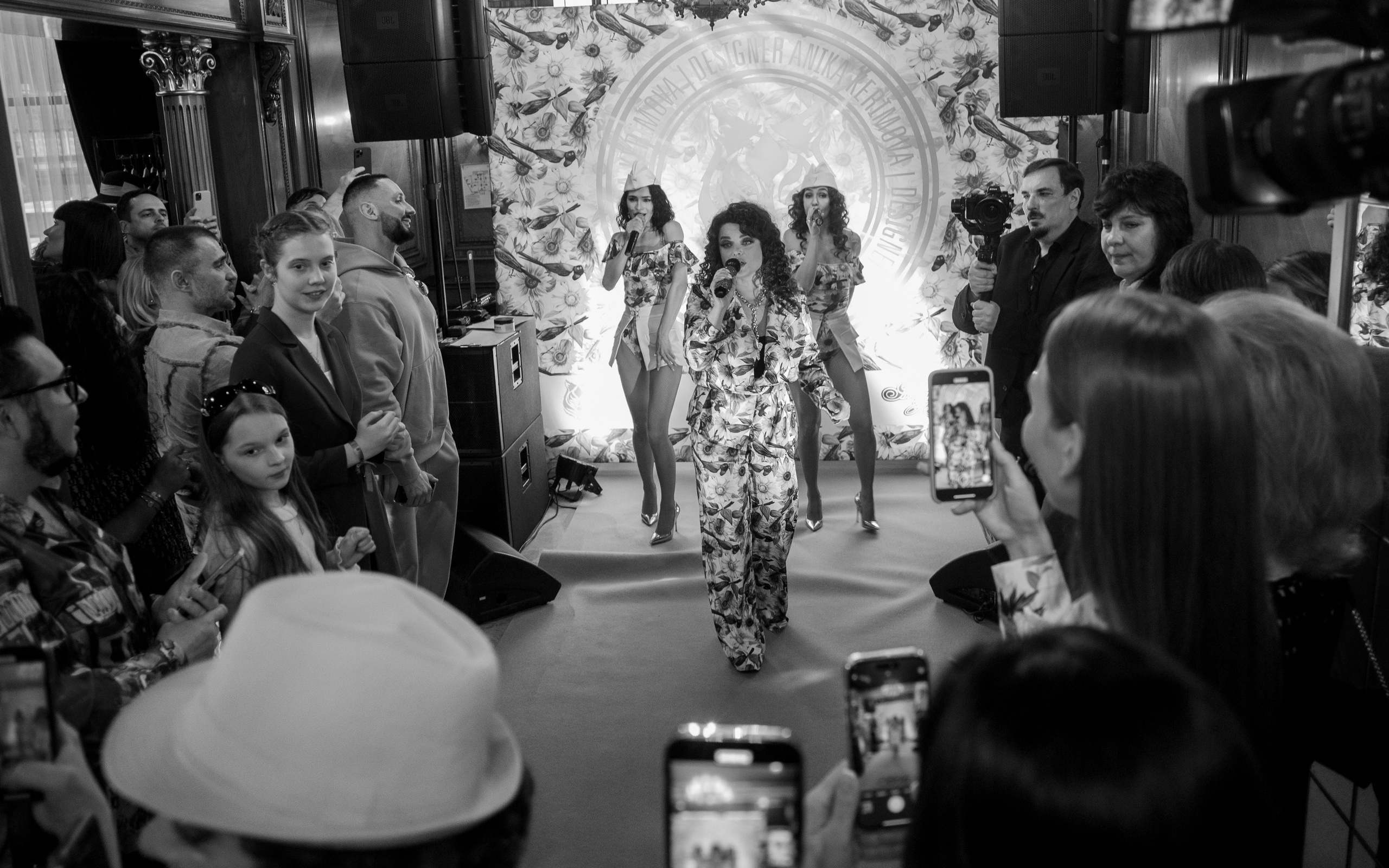 Показ мод Аники Киримовой и Наташи Королевы. Свадебный и Индивидуальный фотограф в Москве Акоп Арсенян