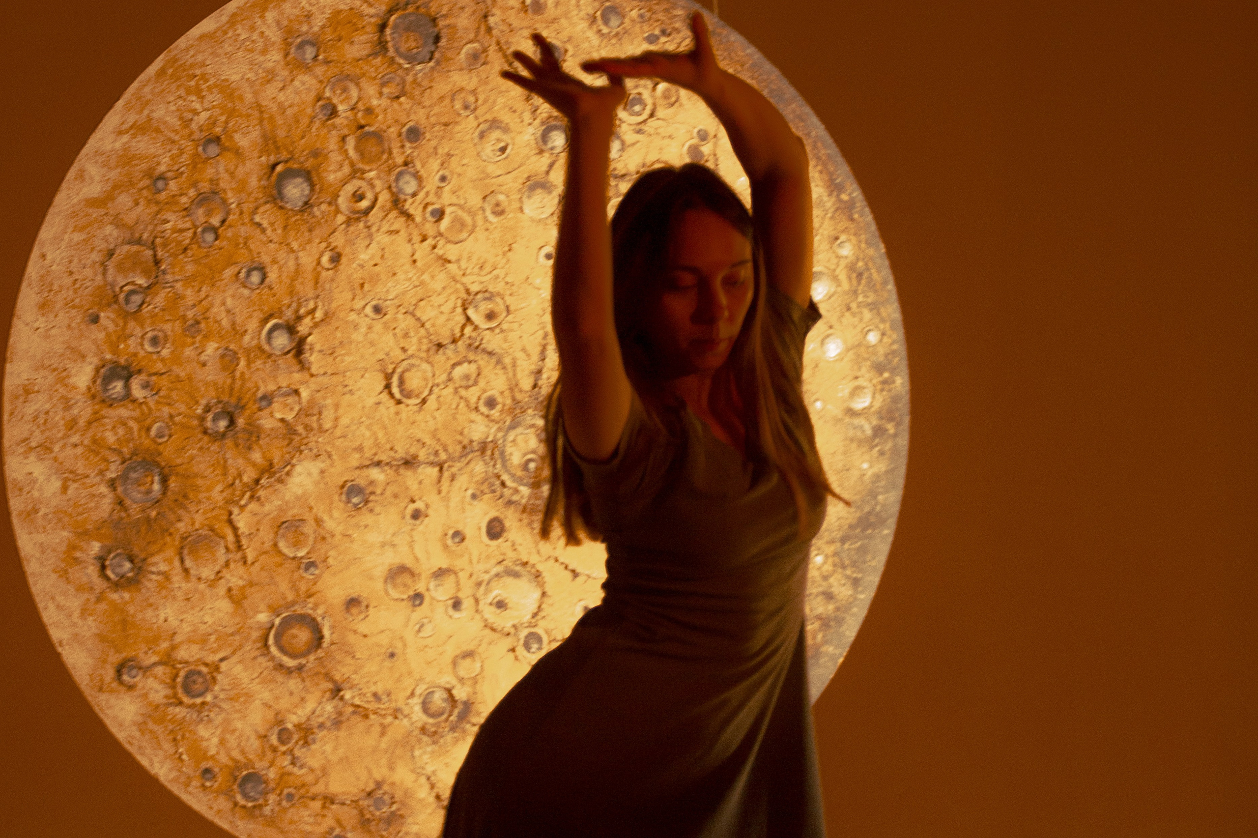 Лунные танцы. Арт-фотограф Крис Л. в Тобольске: портрет, семейные, свадьбы