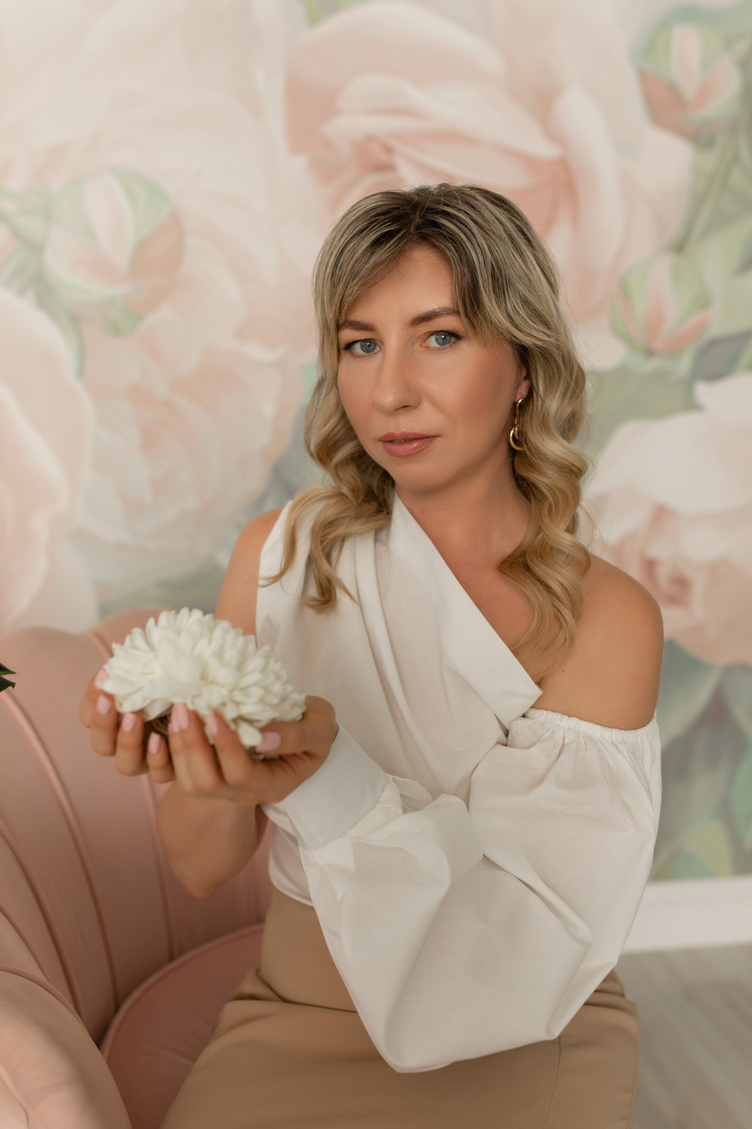 Астролог Надина. ЖЕНСКИЙ ФОТОГРАФ МОСКВА СВЕТЛАНА КУРД