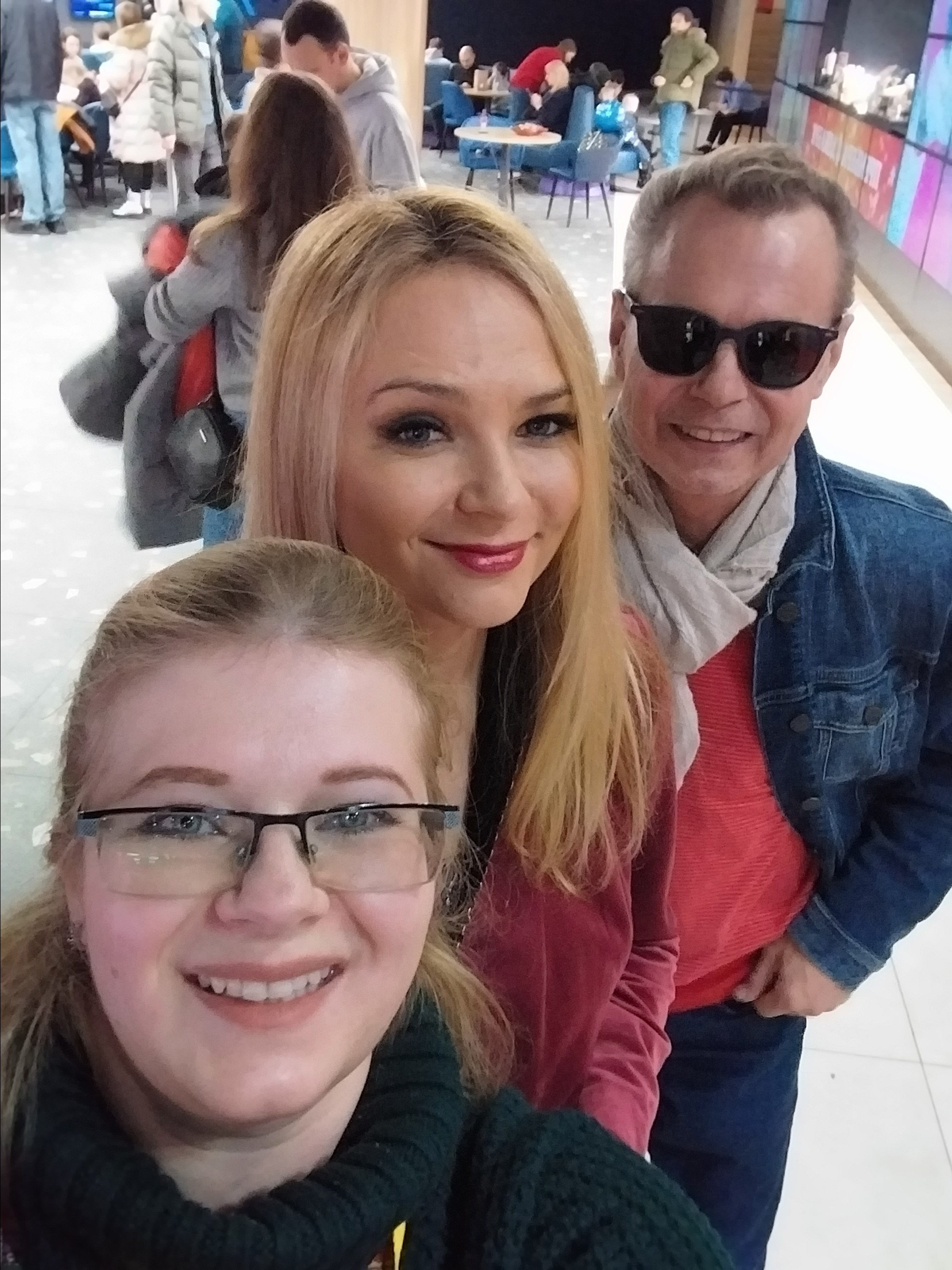 Репортаж с премьеры новогодней семейной сказки «Приключения Тедди»