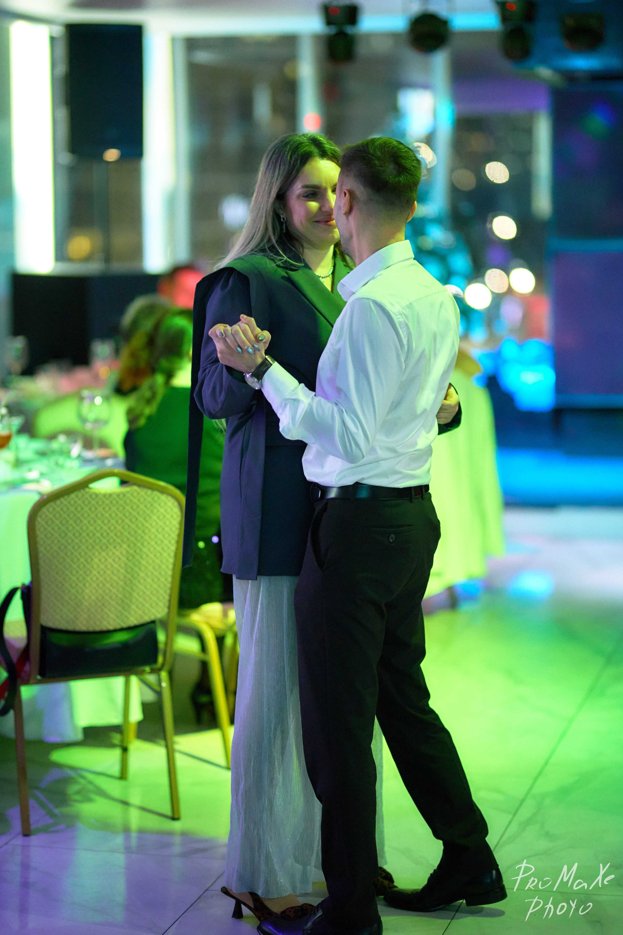 Зал КРАСА МАСС-МЕДИА ЧУВАШИИ. Владимир Суздалов (ProMaXe) — Портретный фотограф, тематические фотосессии в Чебоксарах