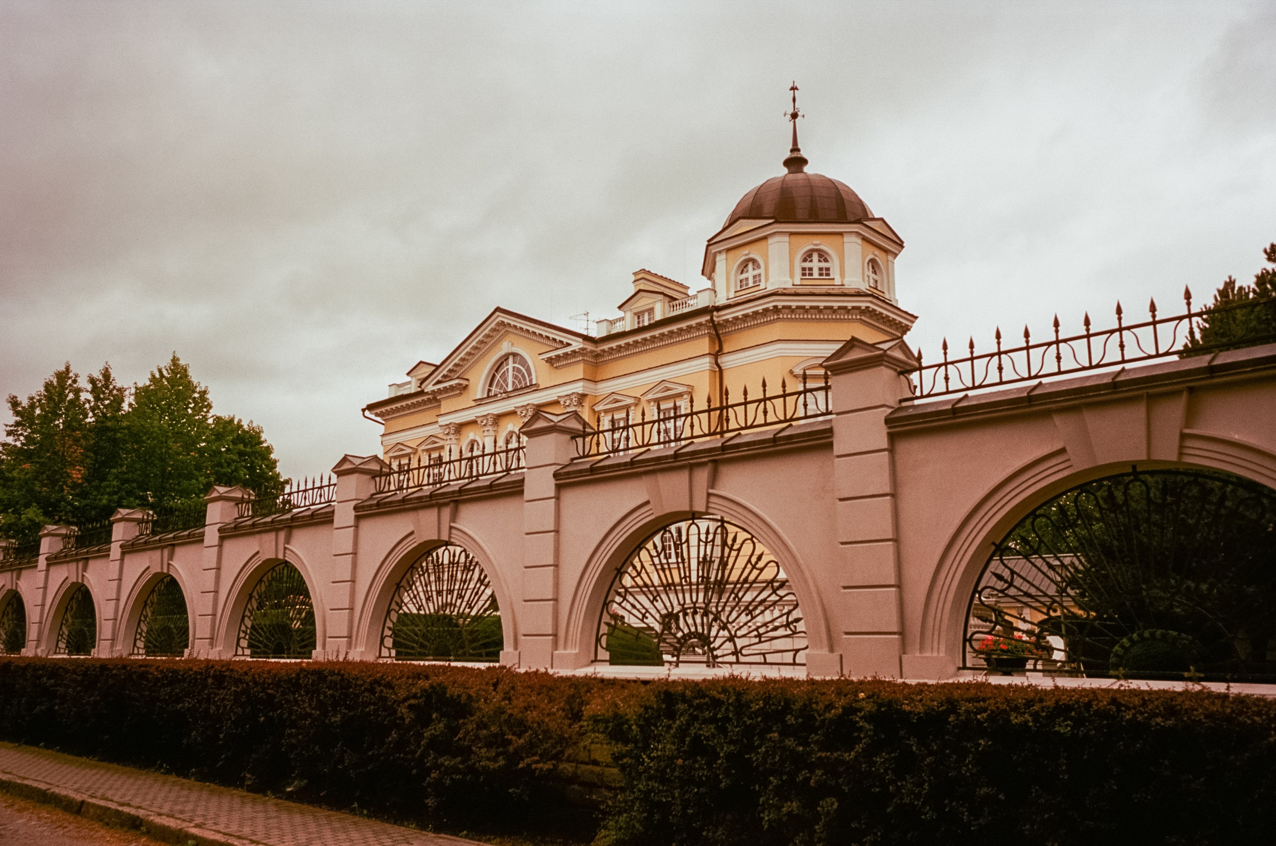 Калининград. Верхнее озеро, Safe Coffee и кафе Толстой. Фотограф-документалист Мария Осокина