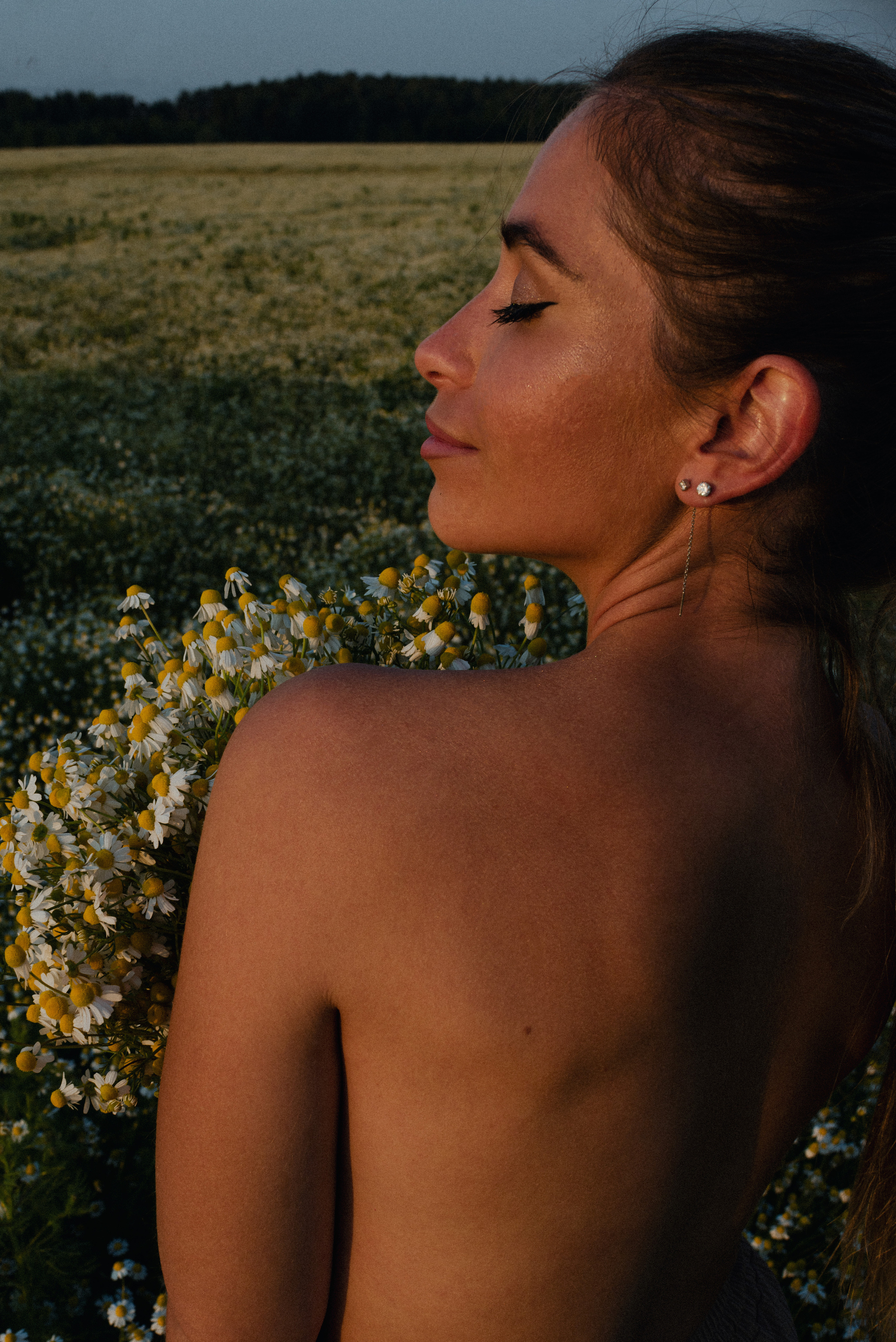 Анастасия в ромашках. Женский фотограф в Москве и МО