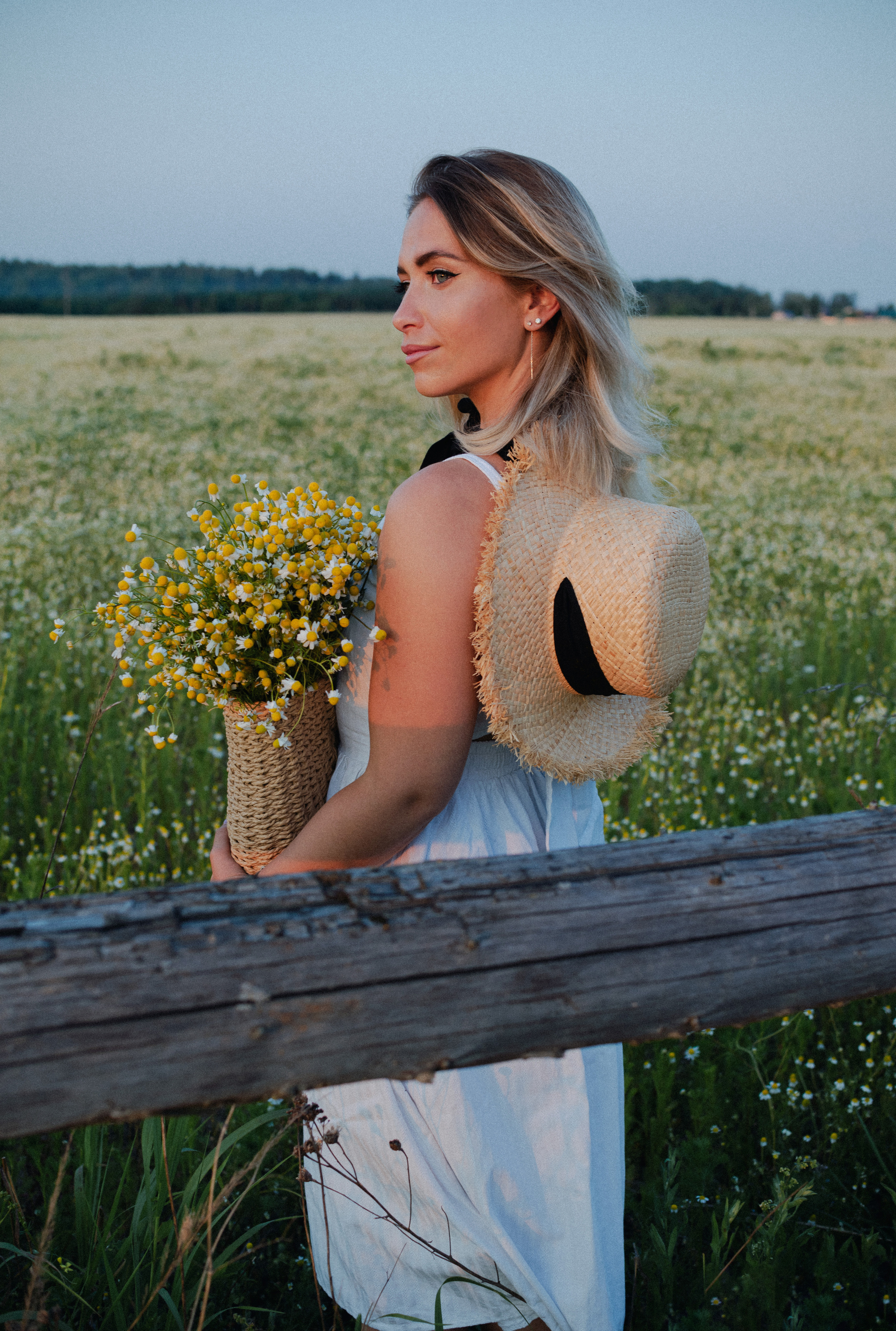 Анастасия в ромашках. Женский фотограф в Москве и МО
