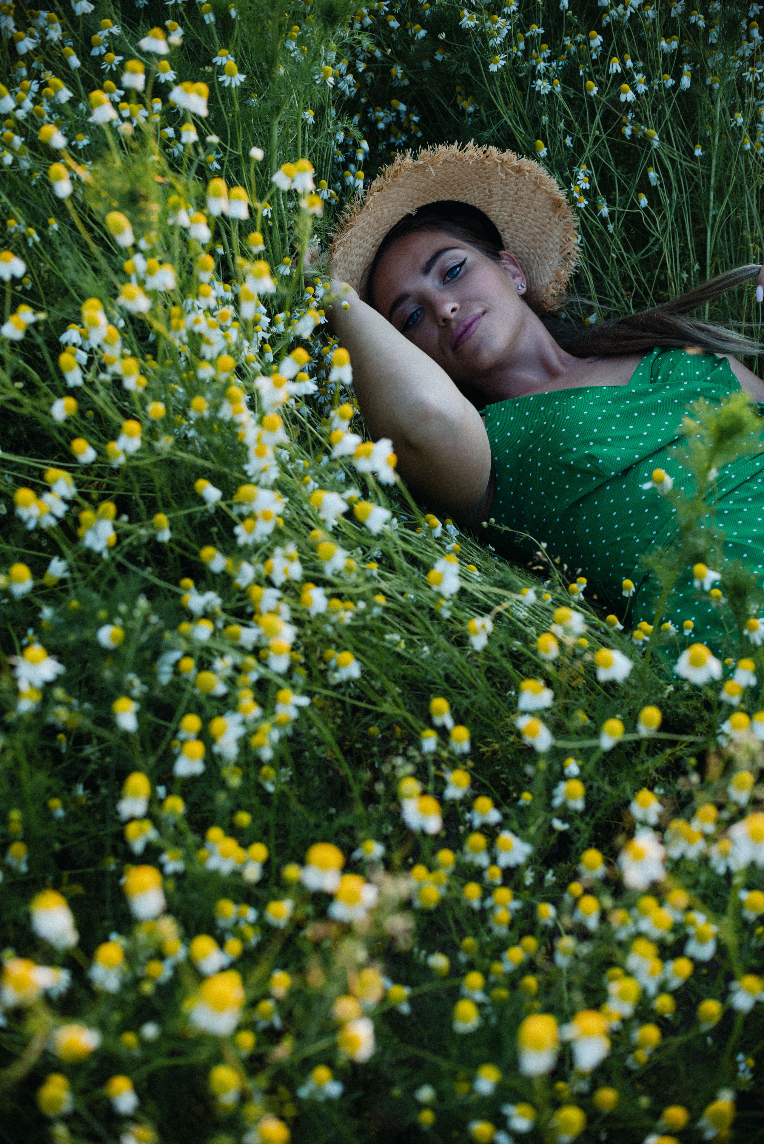 Анастасия в ромашках. Женский фотограф в Москве и МО