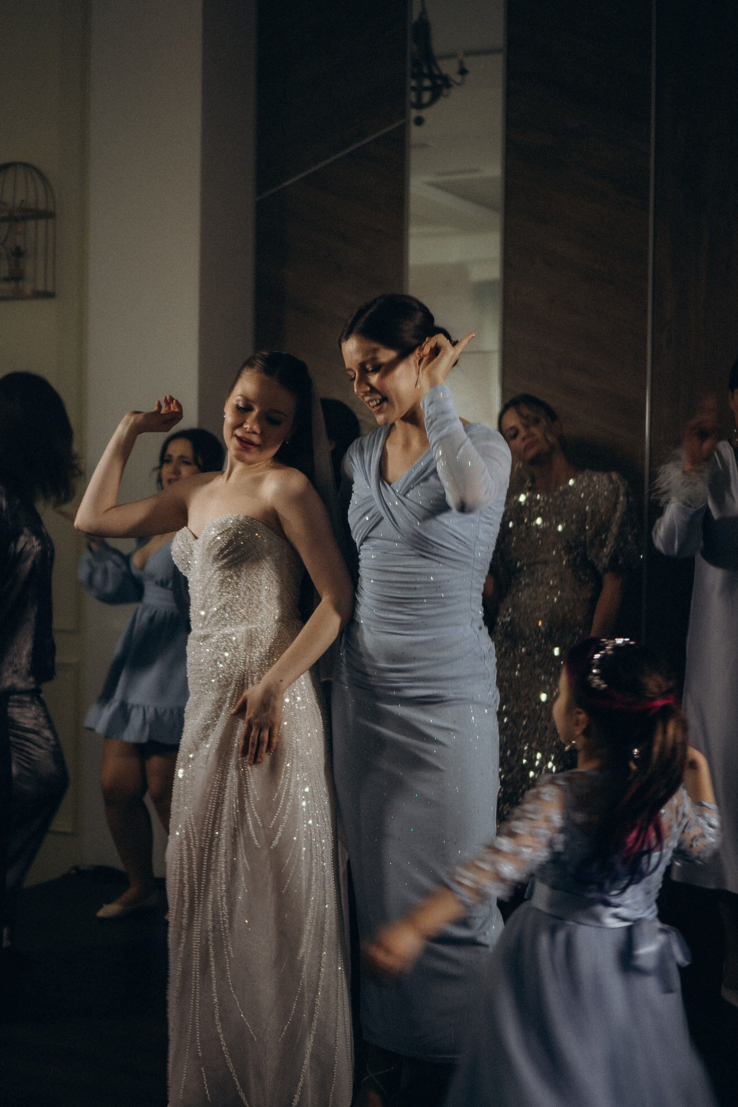 СВАДЕБНАЯ СЬЕМКА СБОРОВ В ОТЕЛЕ И ВЫЕЗД НА ЦЕРЕМОНИЮ (СНЯТО В СИБИРЕ В НИЖНЕВАРТОВСКЕ). Профессиональный фотограф, Санкт-Петербург — Виктория Богомолова