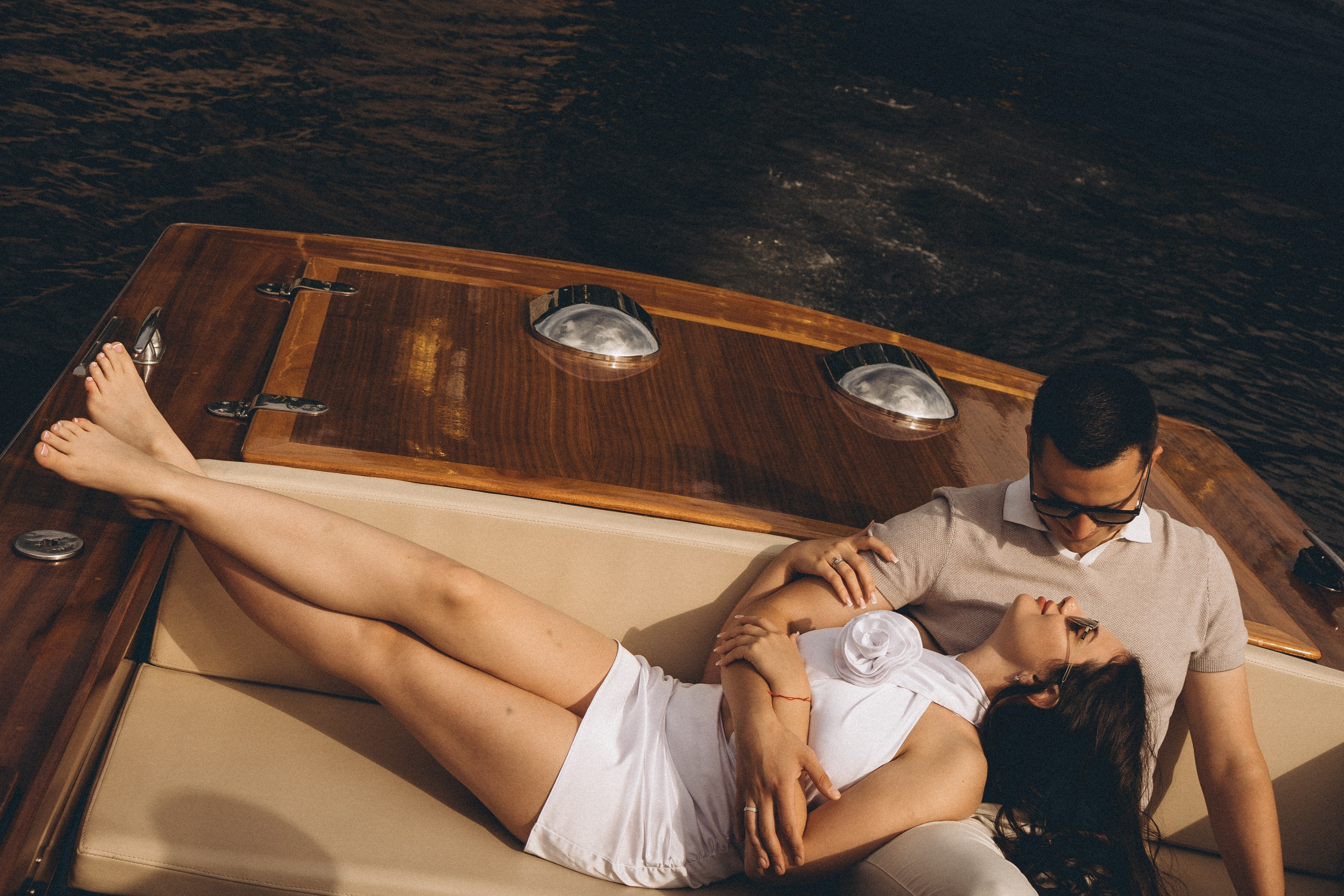 СВАДЕНБНАЯ СЬЕМКА НА КАТЕРЕ ПО КАНАЛАМ САНКТ-ПЕТЕРБУРГА И В АКВАТОРИИ НЕВЫ. Профессиональный фотограф, Санкт-Петербург — Виктория Богомолова