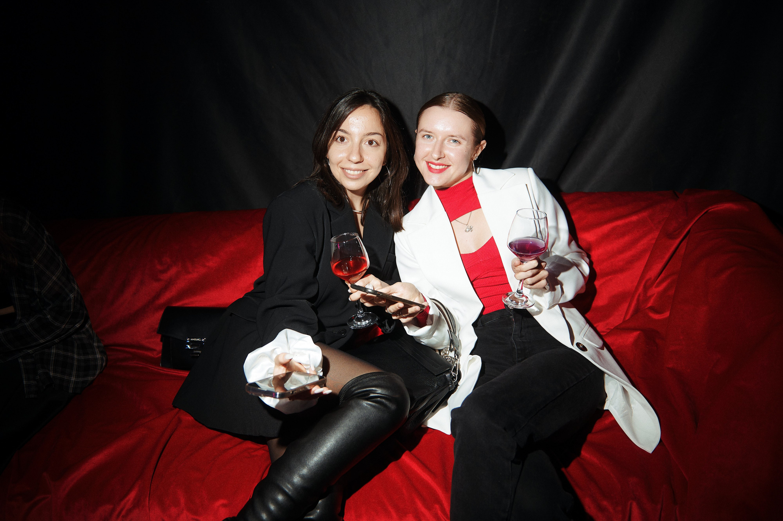 LOVELACE. Репортажной фотограф Ариан