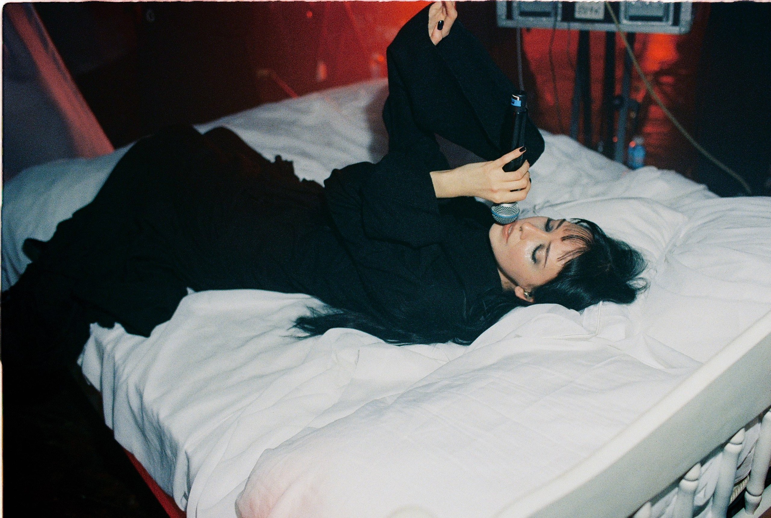 Mirele дк кристалл 2025. Илья Симонов фотограф москва