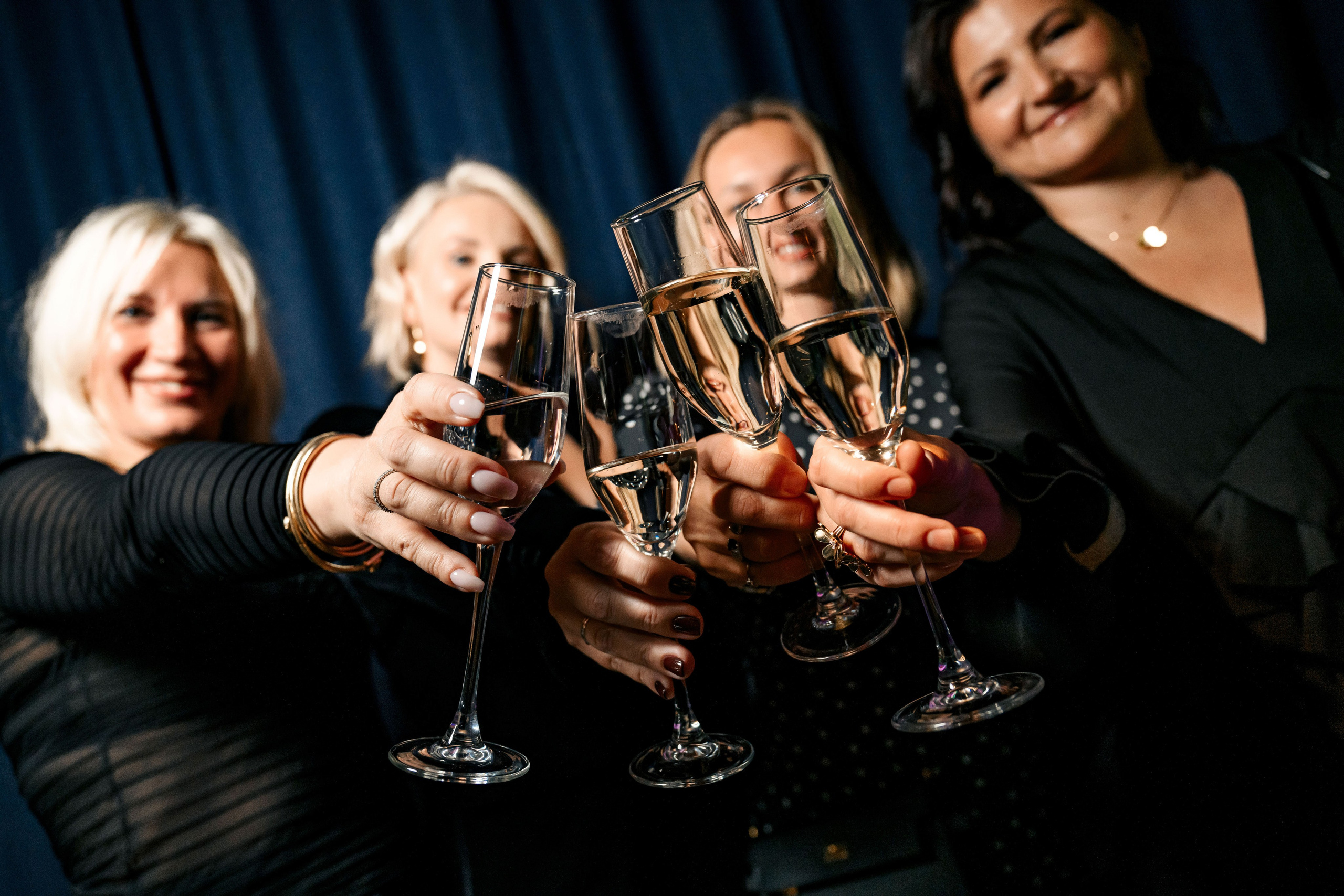 Happy Birthday. Максим Комаров — Профессиональный фотограф