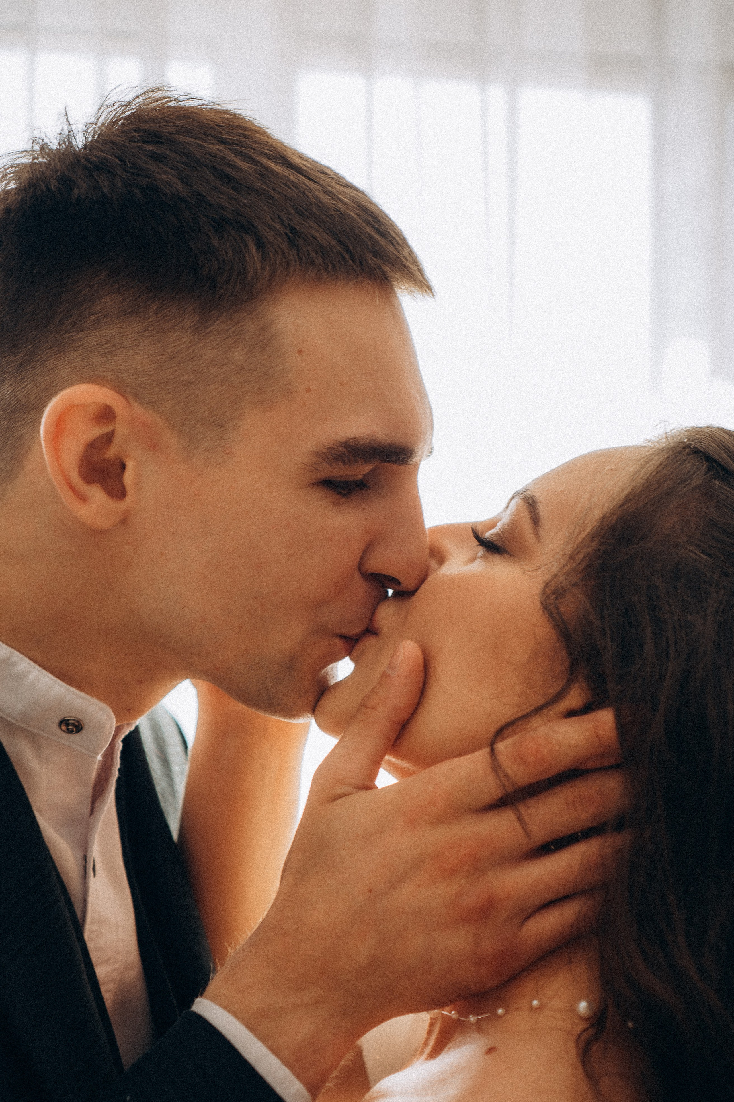 СВАДЕБНАЯ СЬЕМК В ПАРКЕ 300-ЛЕТИЯ. Профессиональный фотограф, Санкт-Петербург — Виктория Богомолова