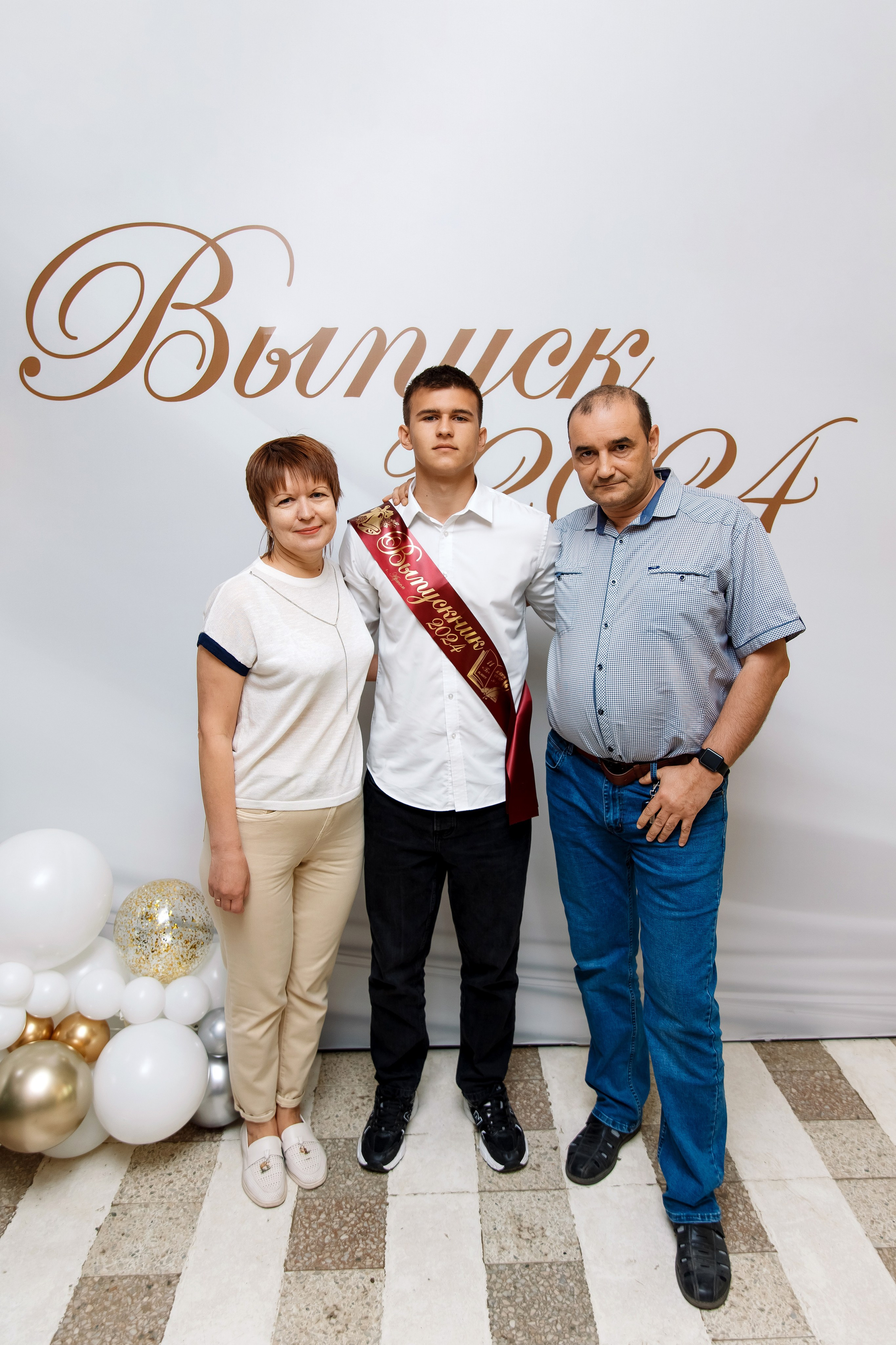 11 класс Последний звонок. Фотограф Любовь Корниенко, Примоский край