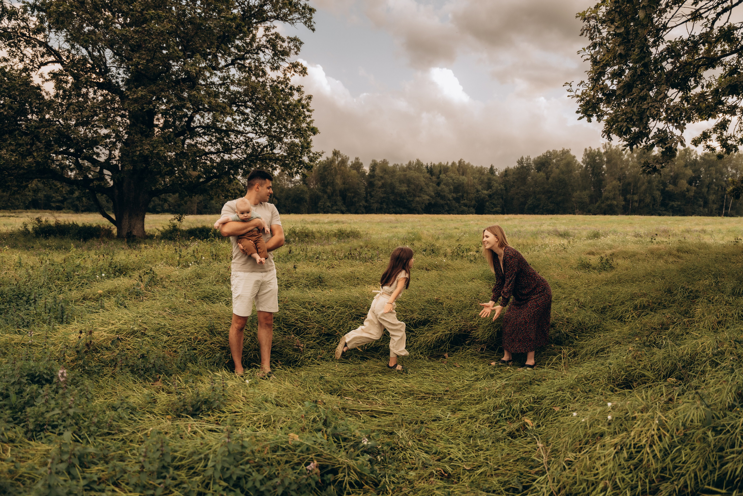 Оля, Женя, Роза и Федя. Фотограф Мария Миллс | Минск